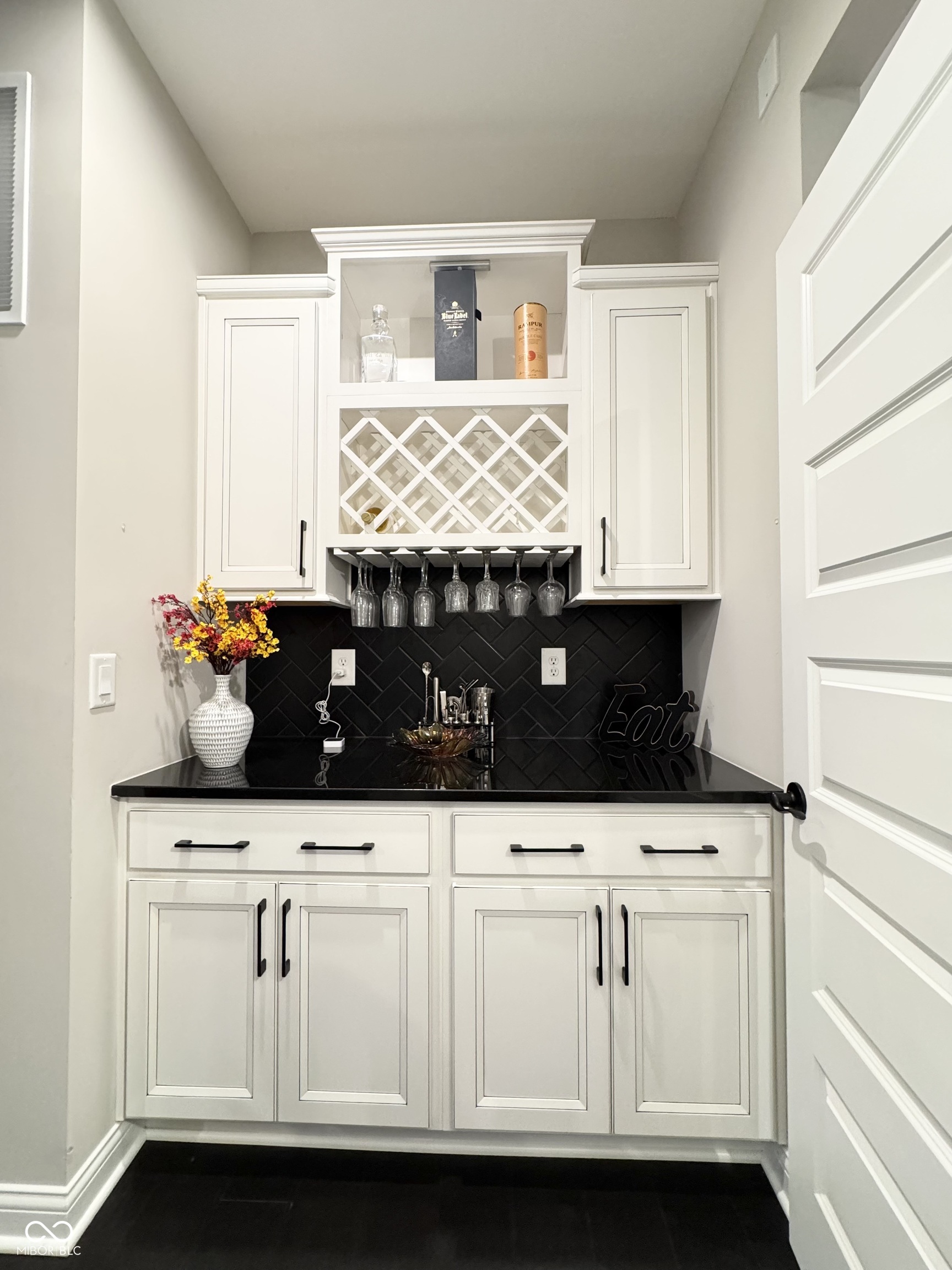 Greenwood, Indiana, 46143, United States, 5 Bedrooms Bedrooms, ,5 BathroomsBathrooms,Residential,For Sale,2005361