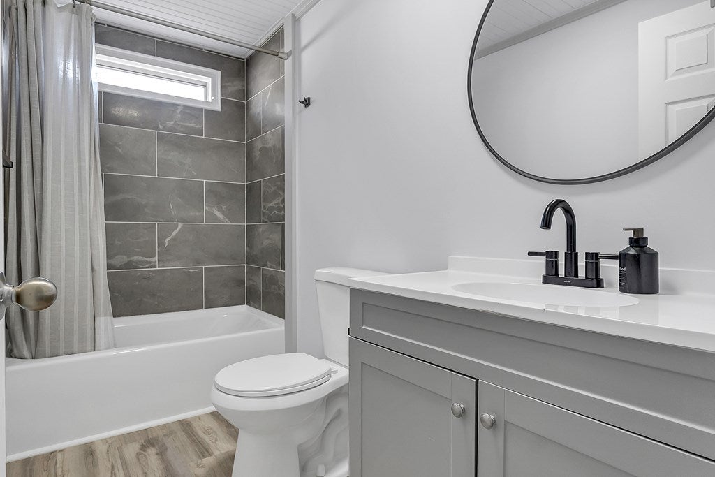 Cobb, Georgia, 31015, United States, 3 Bedrooms Bedrooms, ,2 BathroomsBathrooms,Residential,For Sale,1993846