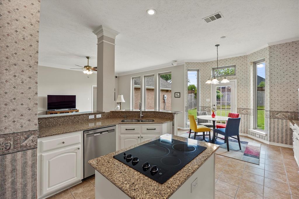 Rockwall, Texas, 75032, United States, 4 Bedrooms Bedrooms, ,3 BathroomsBathrooms,Residential,For Sale,1826562