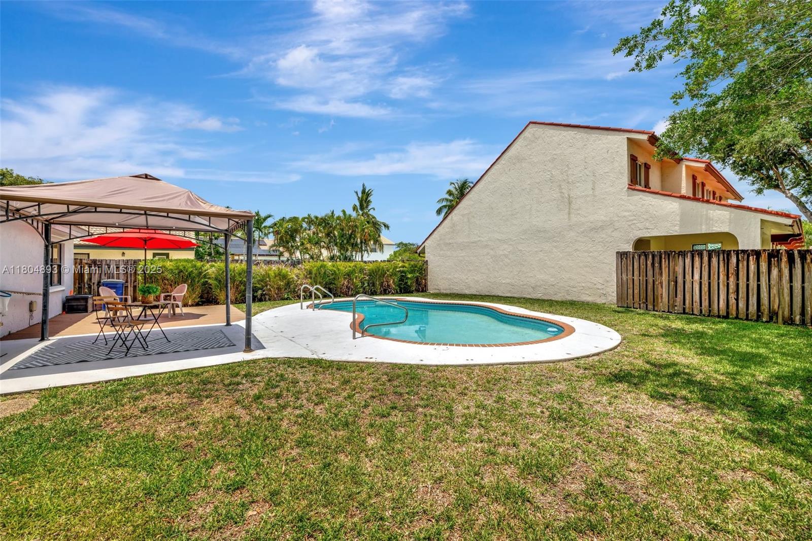 Cooper City, Florida, 33026, United States, 3 Bedrooms Bedrooms, ,2 BathroomsBathrooms,Residential,For Sale,1827965