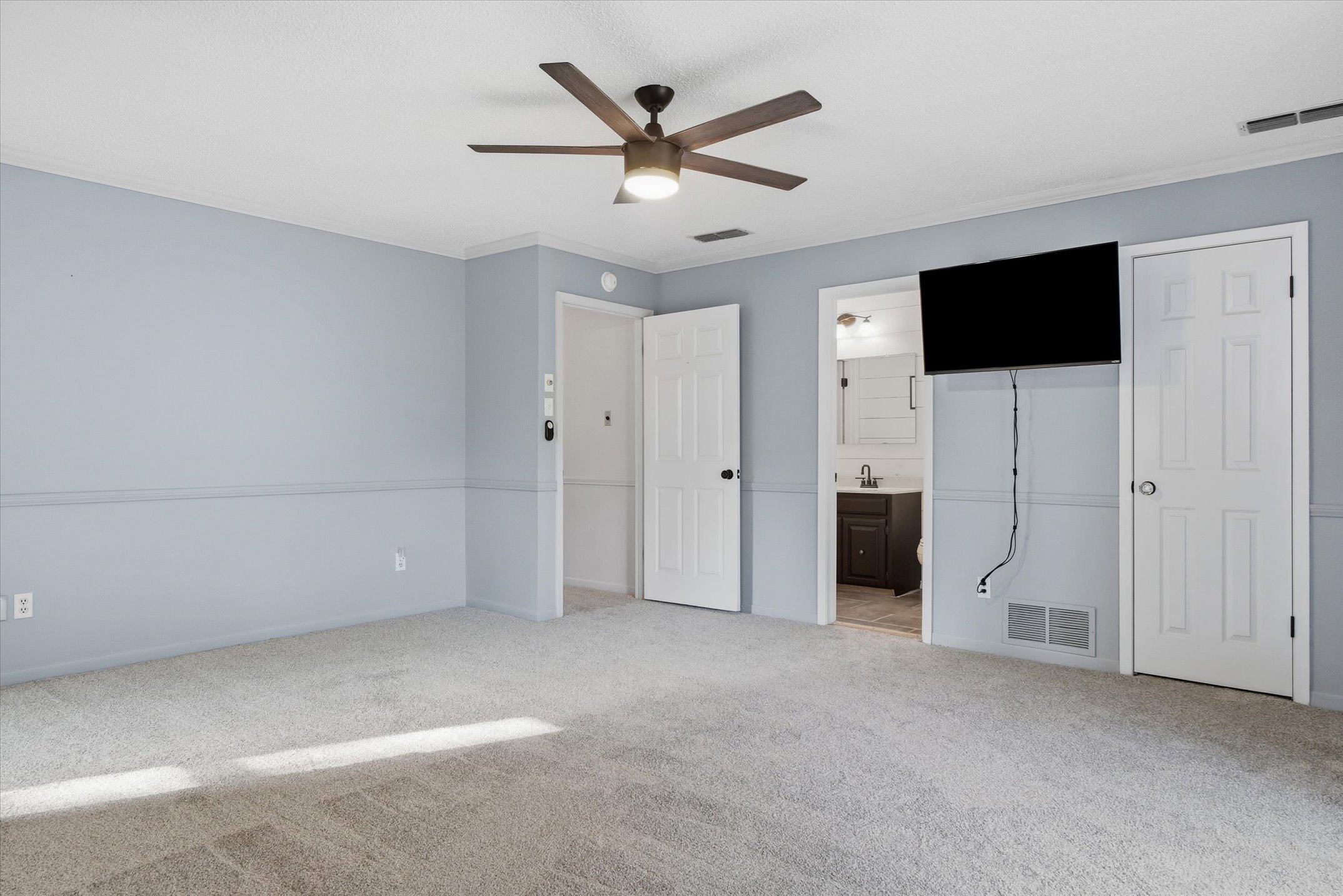 Wills Point, Texas, 75169, United States, 4 Bedrooms Bedrooms, ,4 BathroomsBathrooms,Residential,For Sale,1996475