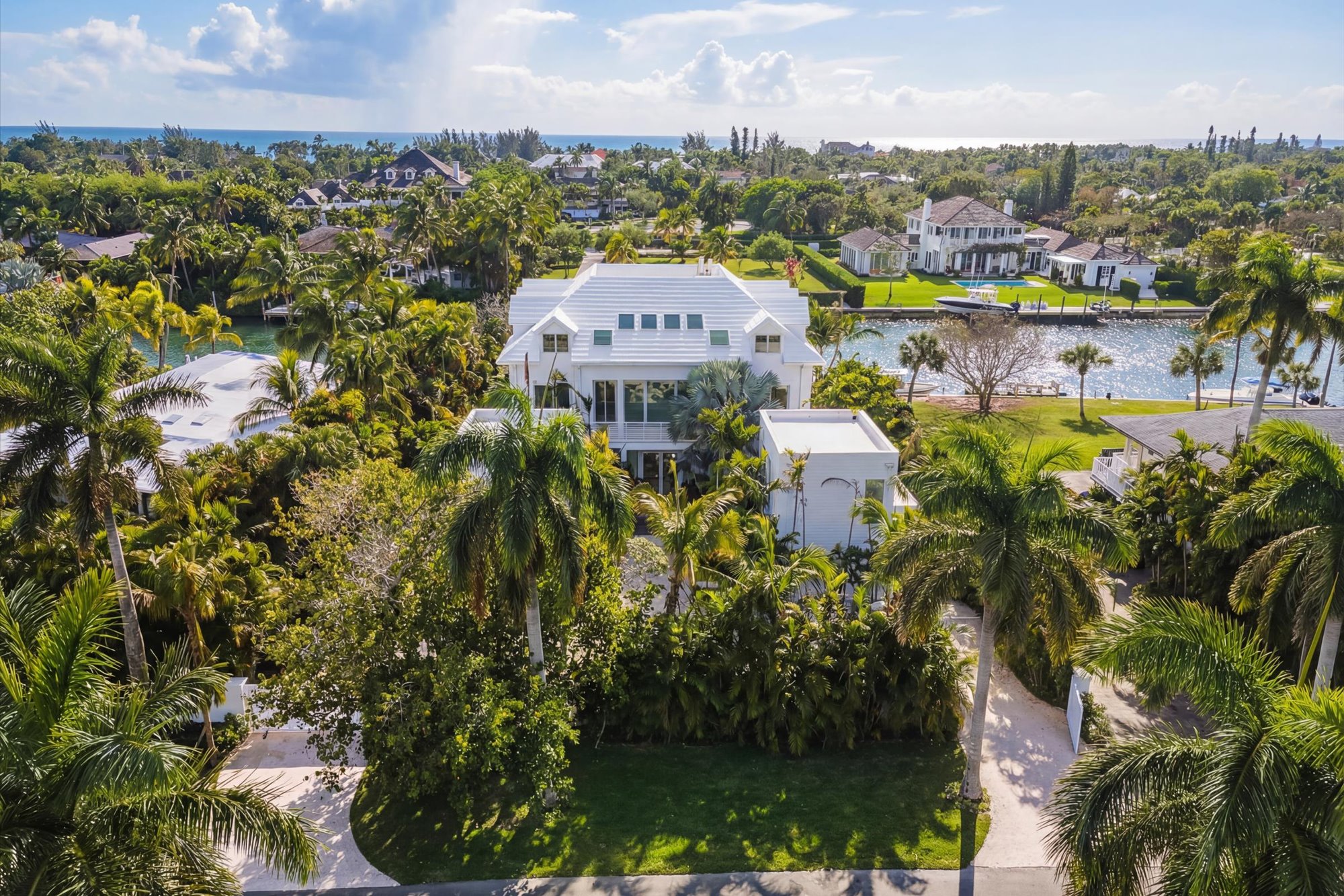  Canal-front Estate - 物件實景