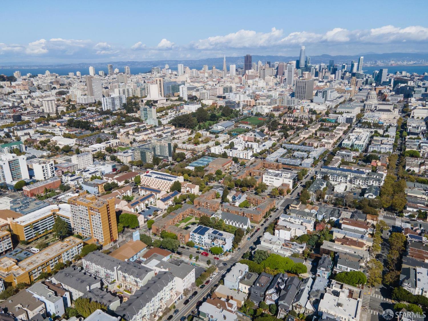 San Francisco, California, 94117, United States, 17 Bedrooms Bedrooms, ,Residential,For Sale,1994425