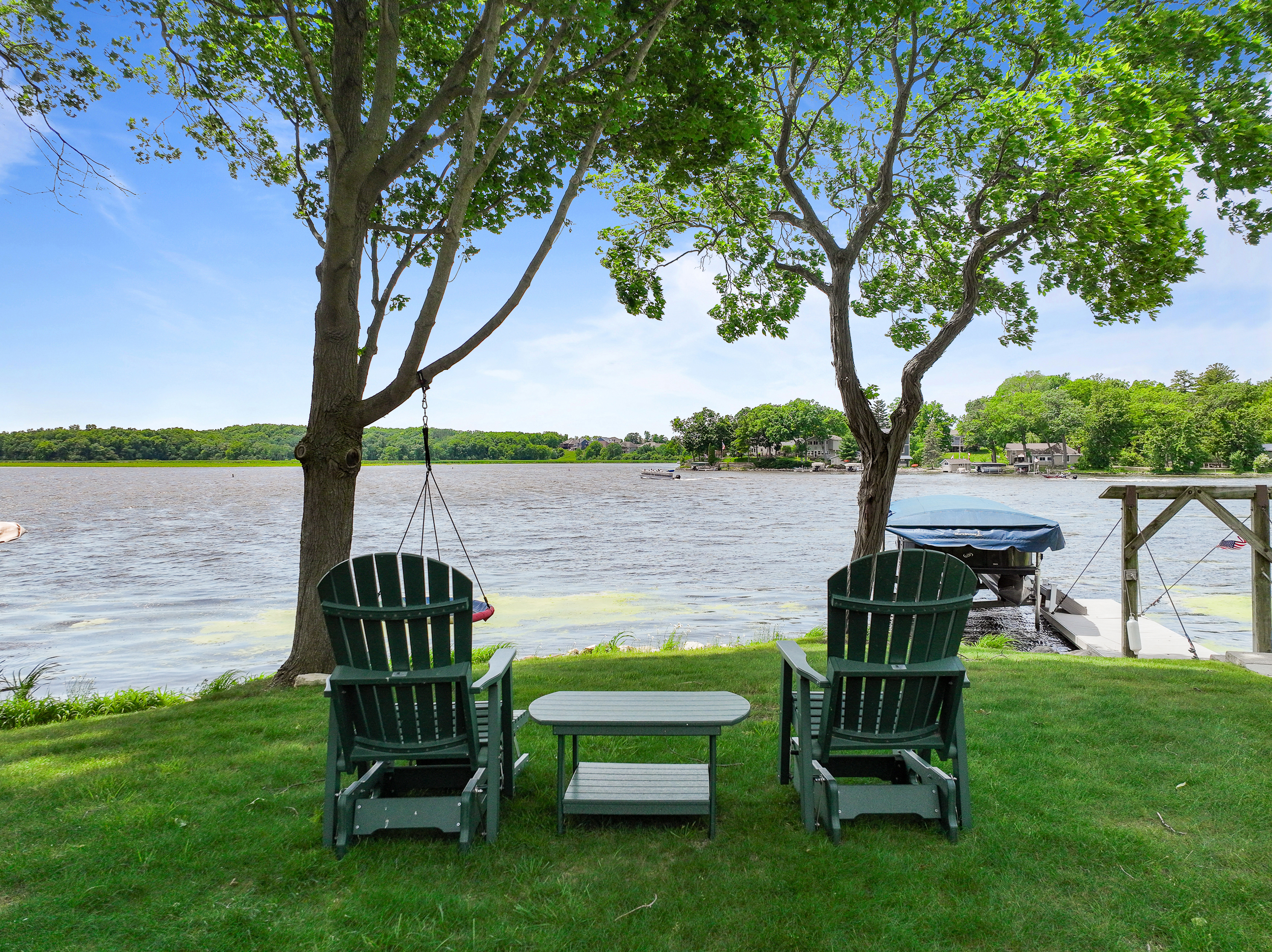  The Pinnacle of Luxury Living: 2.3-Acre Private Tichigan Lake Estate - 物件實景