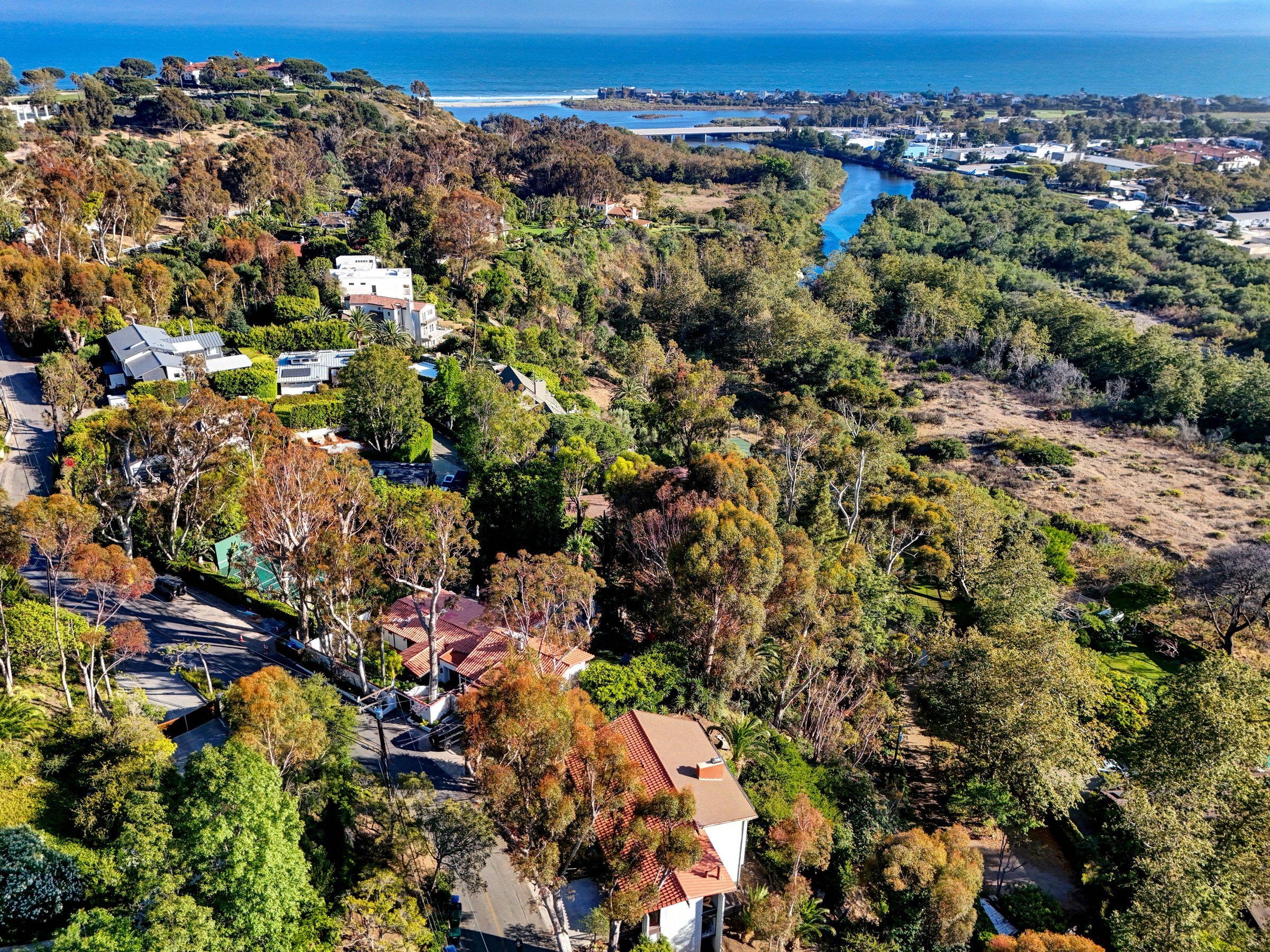  3557 Serra Road - 物件實景