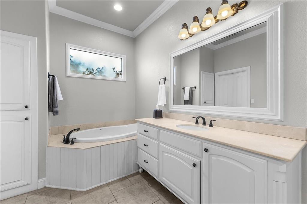 North Richland Hills, Texas, 76182, United States, 4 Bedrooms Bedrooms, ,4 BathroomsBathrooms,Residential,For Sale,2014039