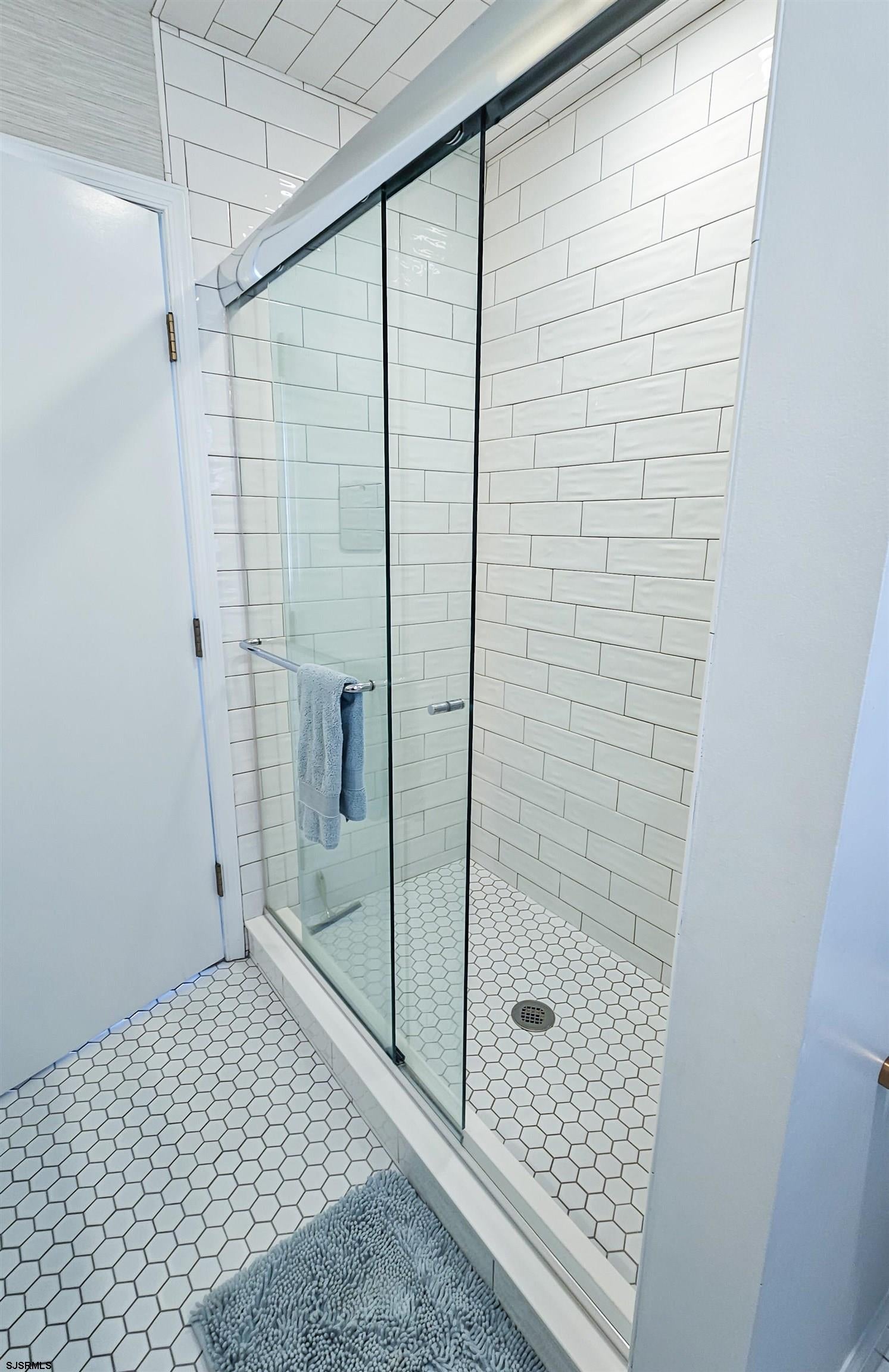 Longport, New Jersey, 08403, United States, 3 Bedrooms Bedrooms, ,3 BathroomsBathrooms,Residential,For Sale,1826457