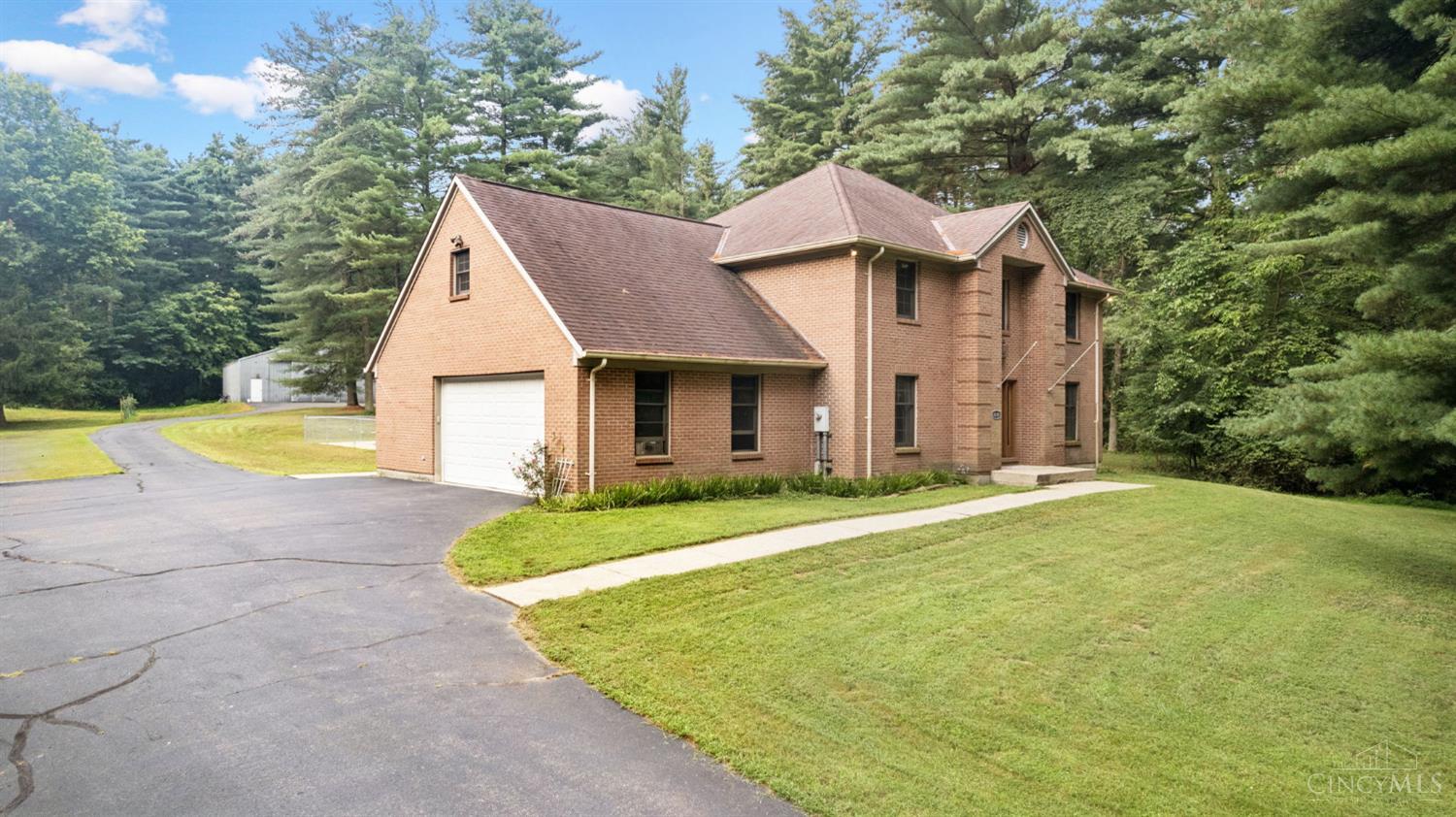 Batavia, Ohio, 45103, United States, 4 Bedrooms Bedrooms, ,4 BathroomsBathrooms,Residential,For Sale,1905917