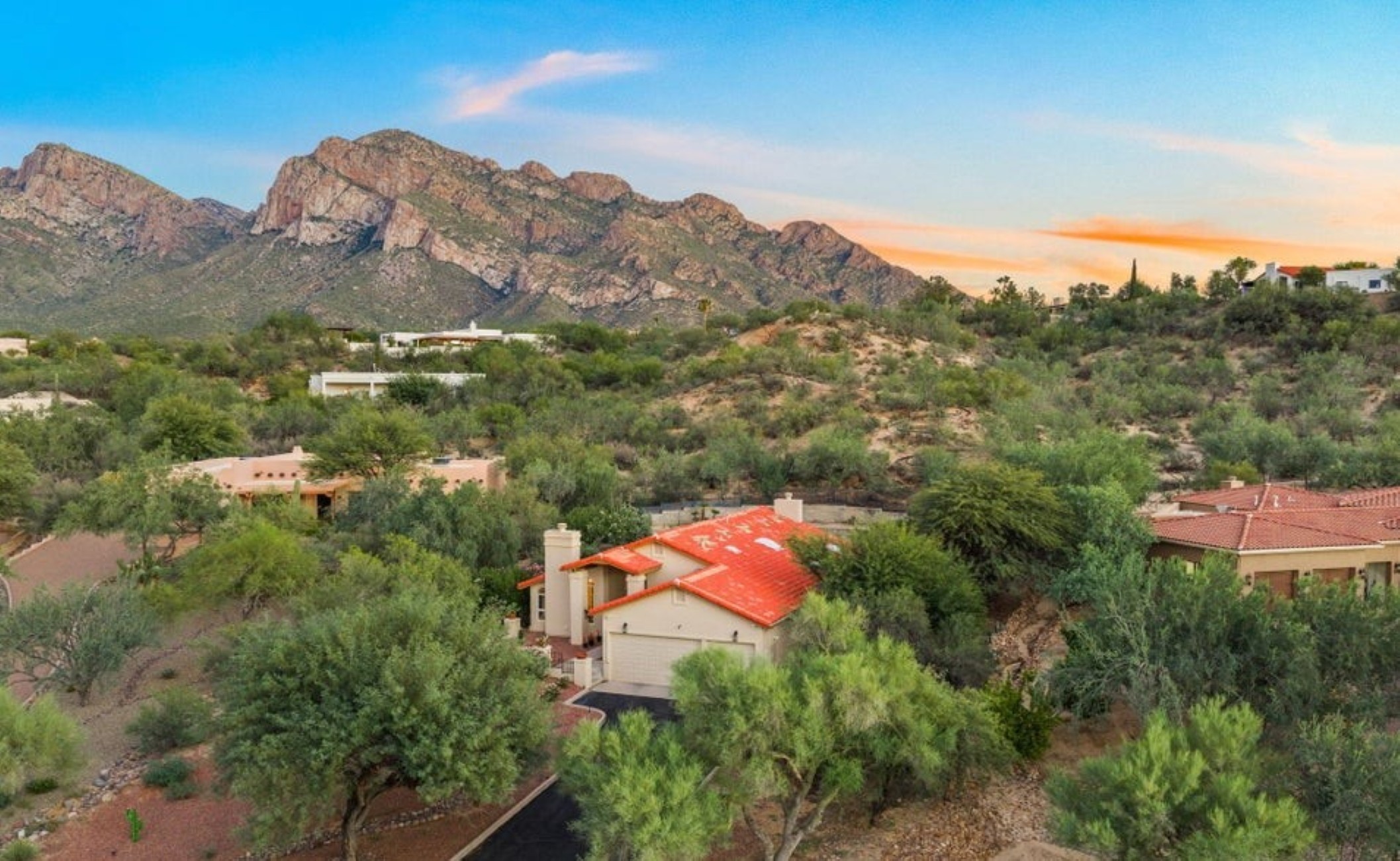  435 W Valoro Drive¦Tucson, AZ - 物件實景