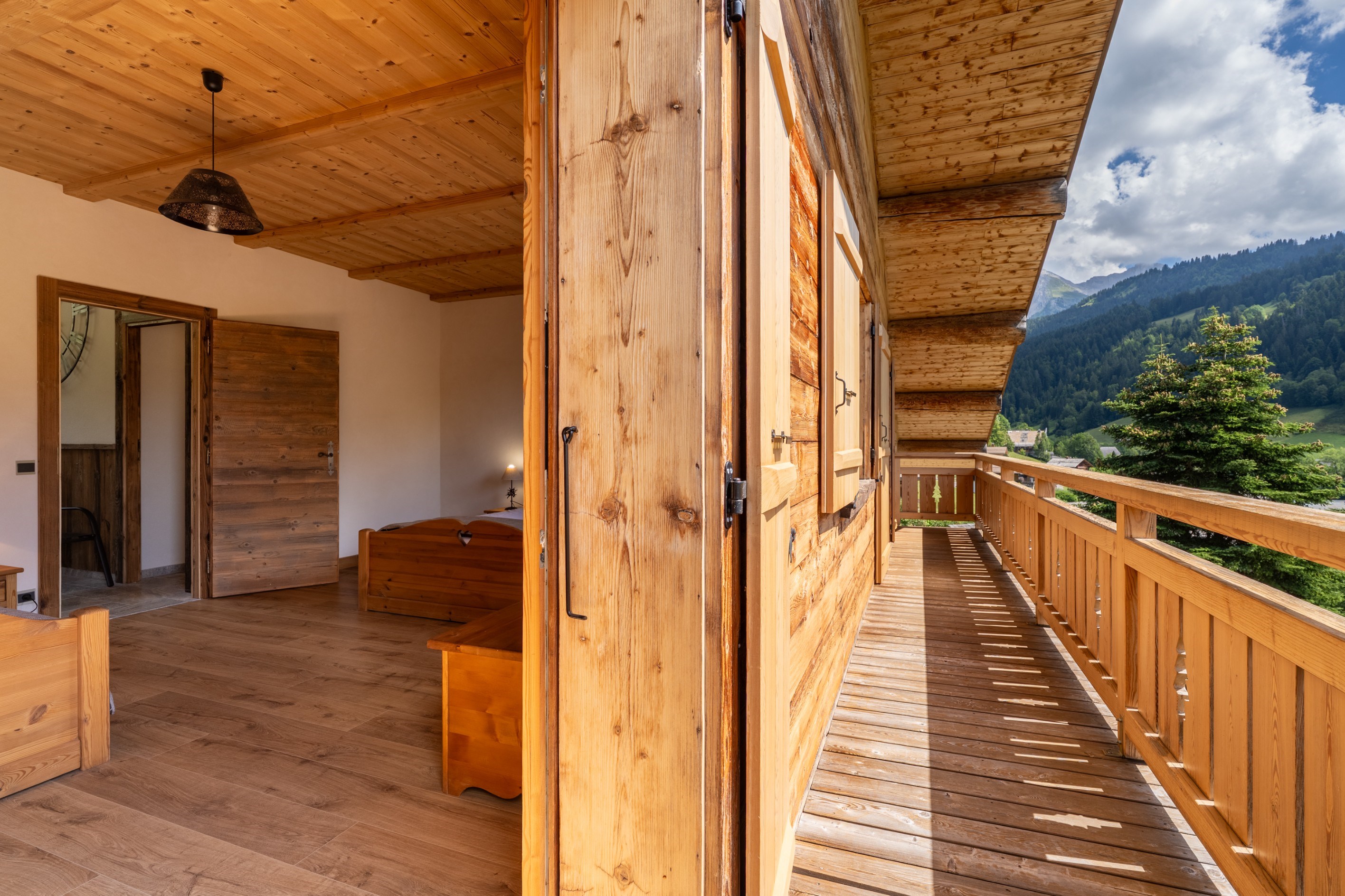  EXCEPTIONAL CHALET – NEAR THE SKI SLOPES – VIEW OF THE ARAVIS MOUNTAIN RANGE - 物件實景