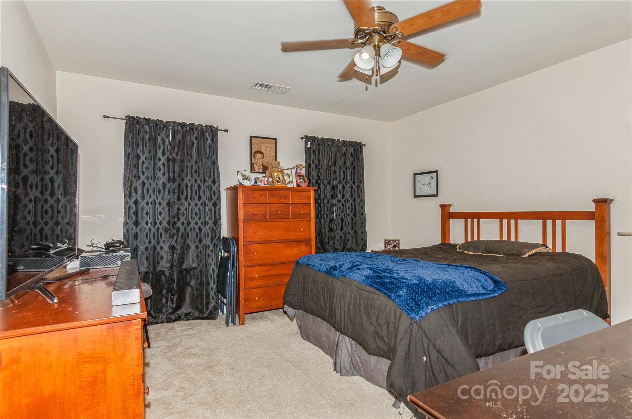 Cornelius, North Carolina, 28031, United States, 4 Bedrooms Bedrooms, ,3 BathroomsBathrooms,Residential,For Sale,1896609
