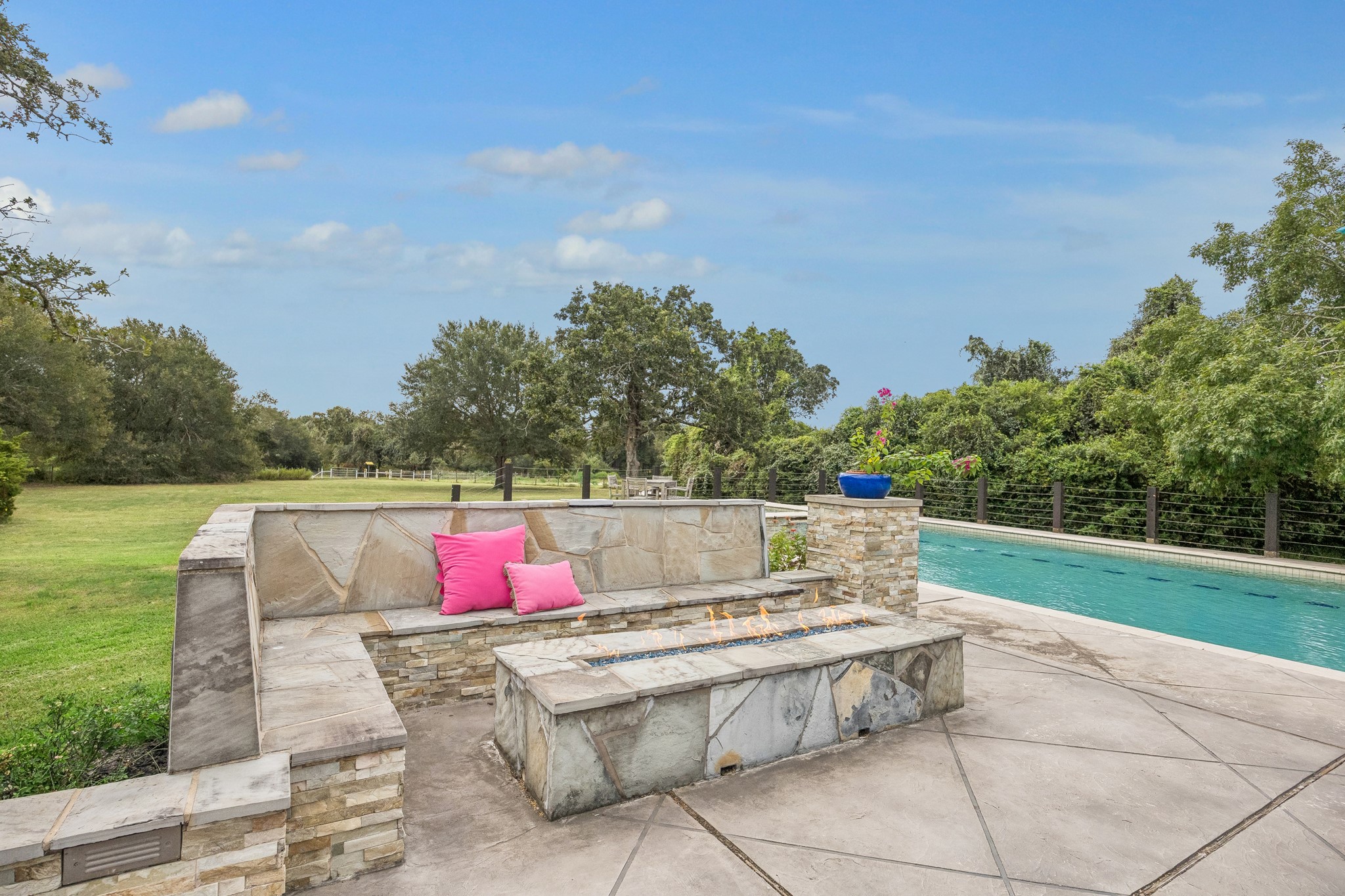  440 Piney Creek Road Road, Bellville, TX, 77418 - 物件實景