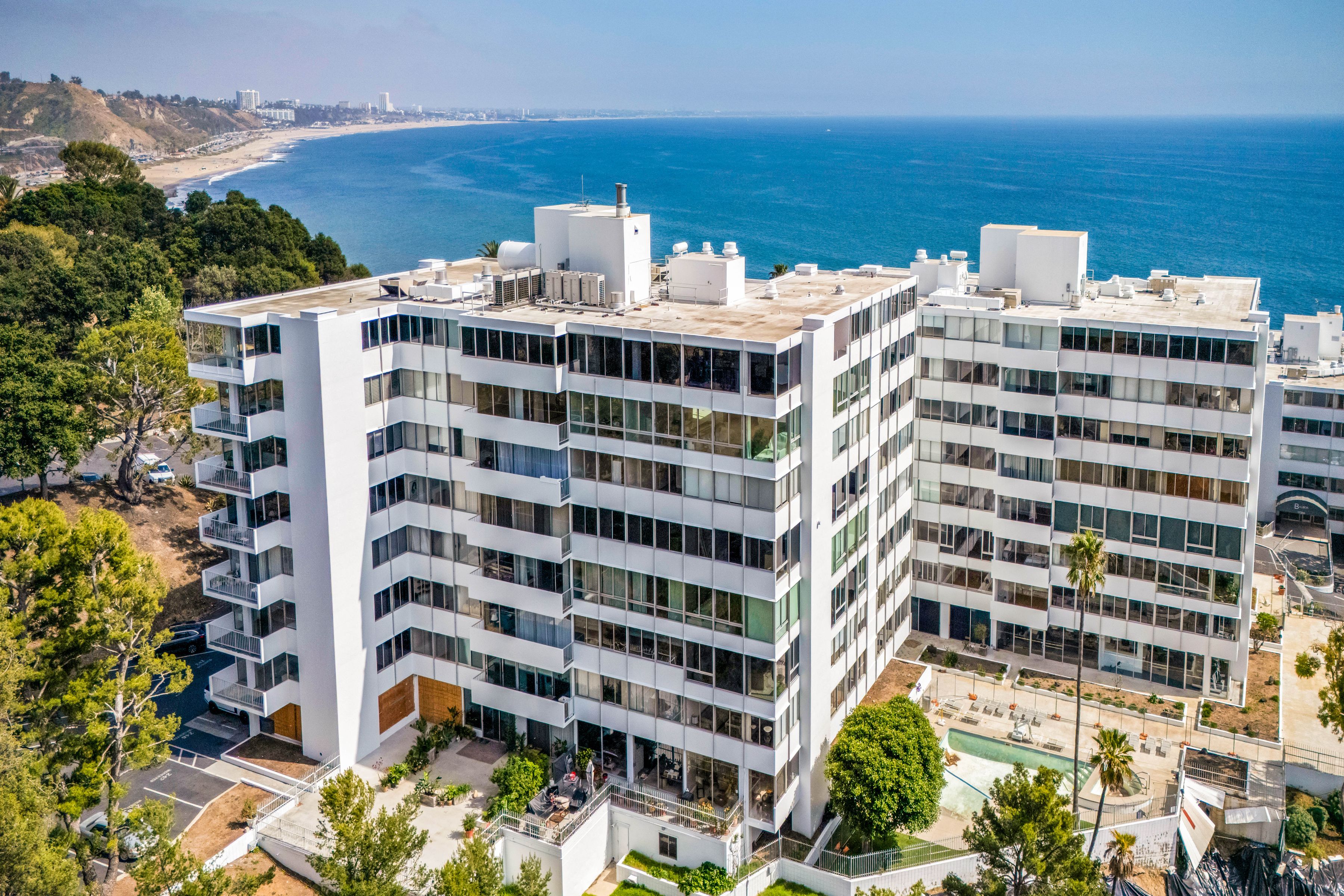  17352 W Sunset Blvd - 物件實景