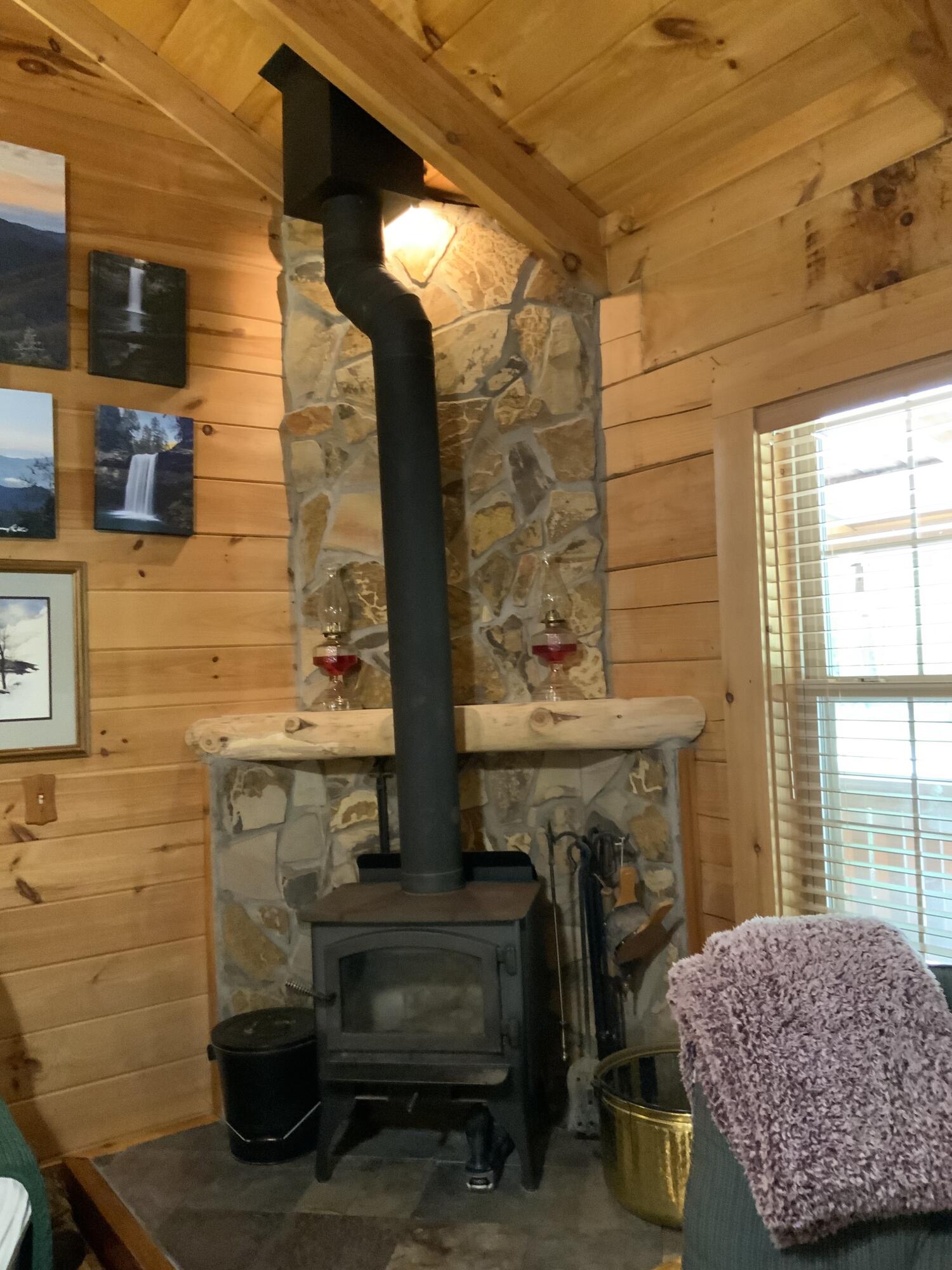 Tracy City, Tennessee, 37387, United States, 3 Bedrooms Bedrooms, ,Residential,For Sale,1979741