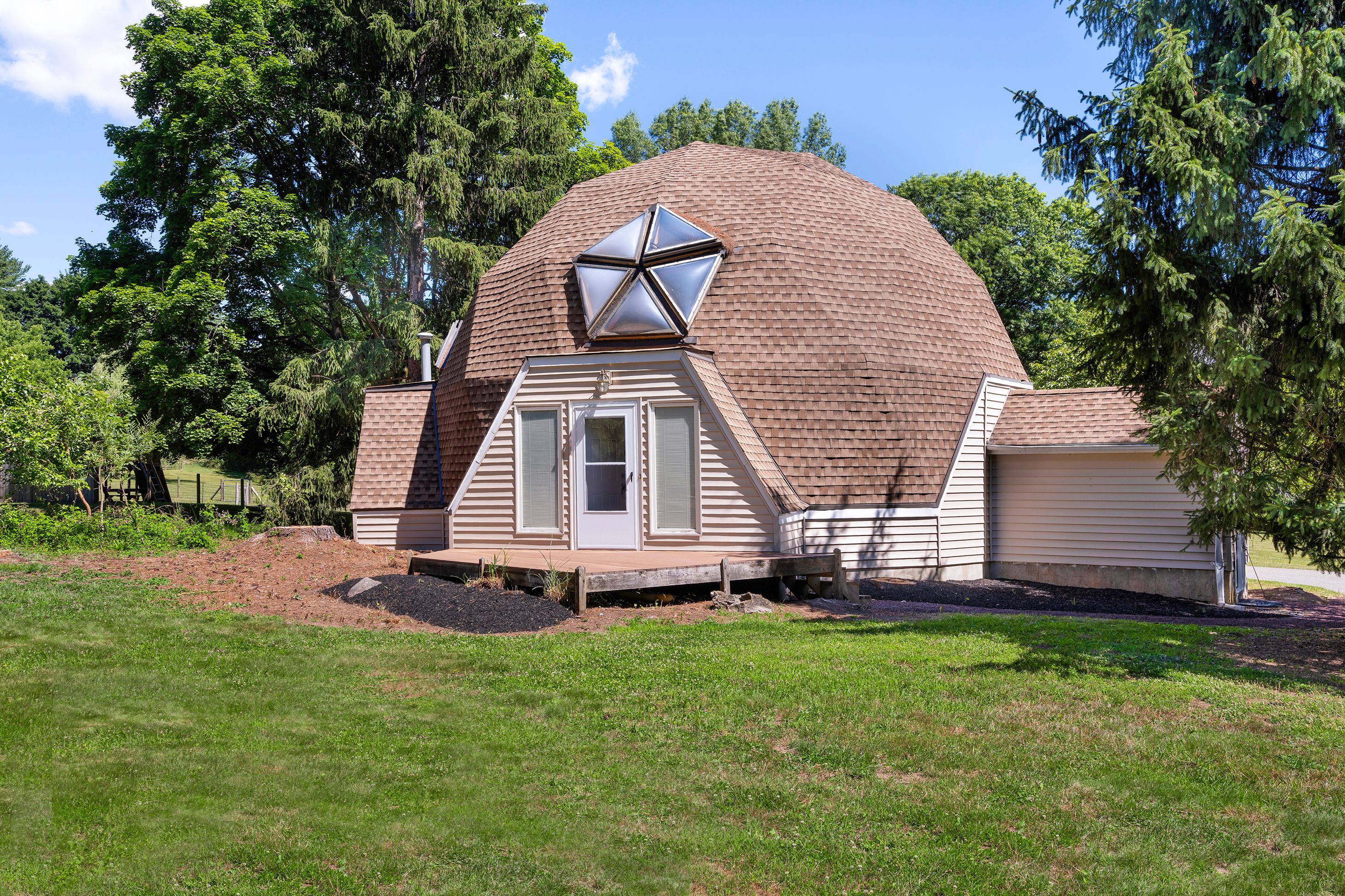  A Rare Geodesic Dome House with Room to Grow - 物件實景