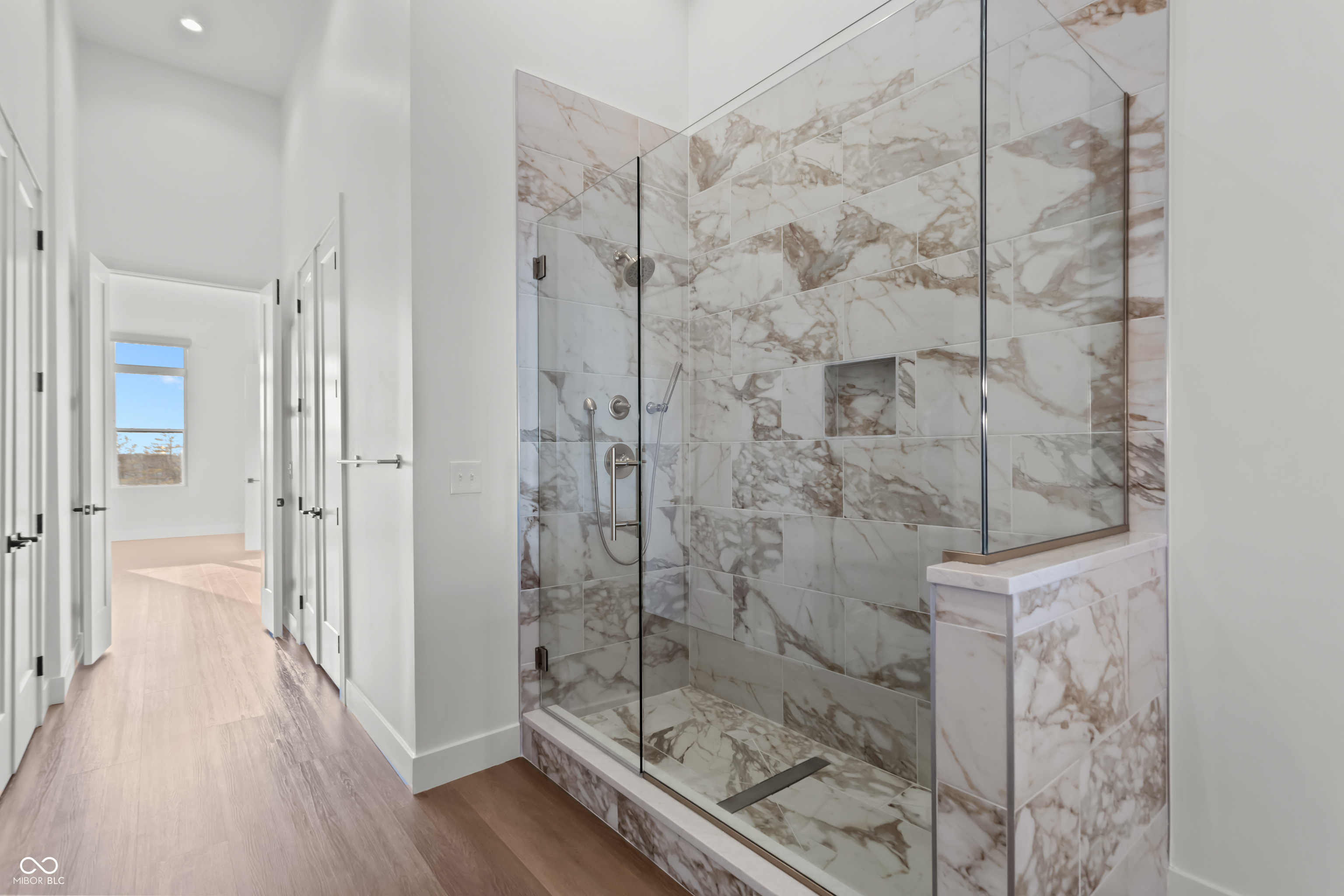 Carmel, Indiana, 46032, United States, 2 Bedrooms Bedrooms, ,3 BathroomsBathrooms,Residential,For Sale,1975043