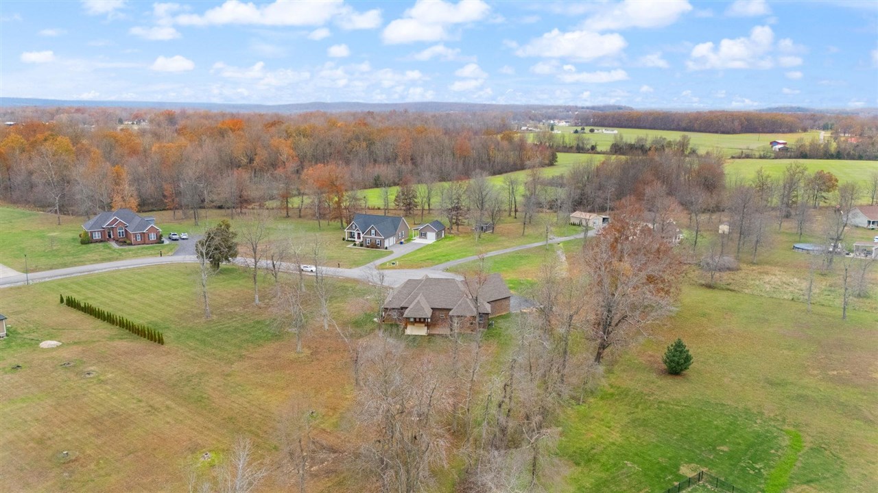 Smiths Grove, Kentucky, 42171, United States, 4 Bedrooms Bedrooms, ,3 BathroomsBathrooms,Residential,For Sale,1901805