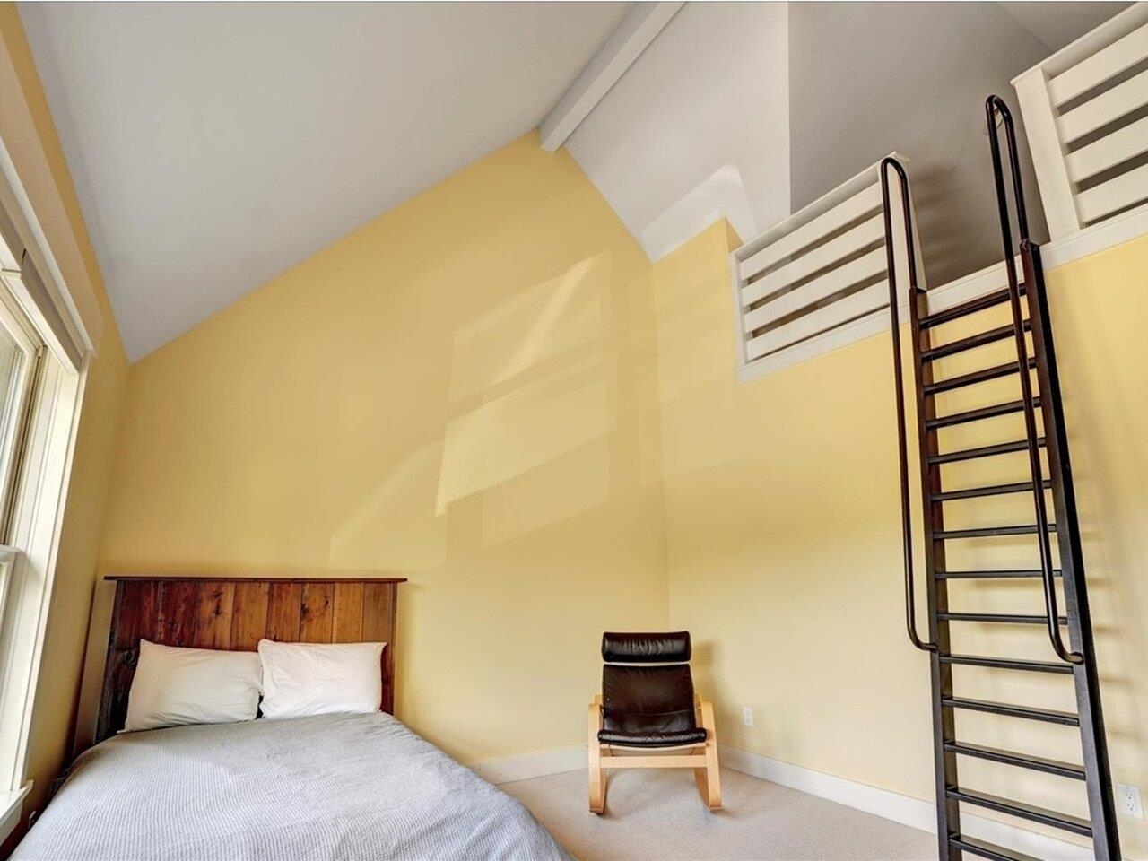 Morristown, Vermont, 05661, United States, 3 Bedrooms Bedrooms, ,3 BathroomsBathrooms,Residential,For Sale,1916736