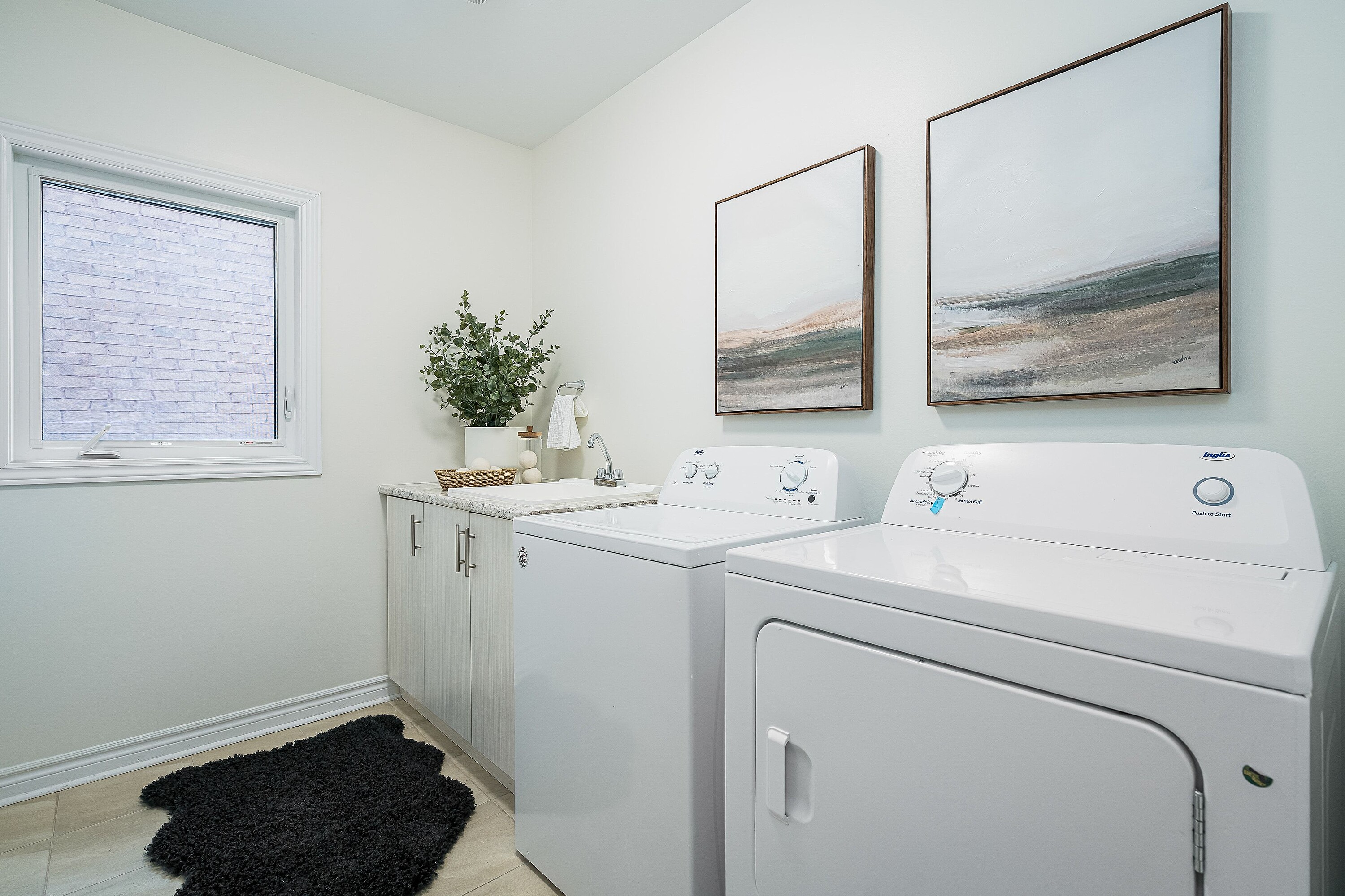  Turn Key Collingwood Home - 物件實景