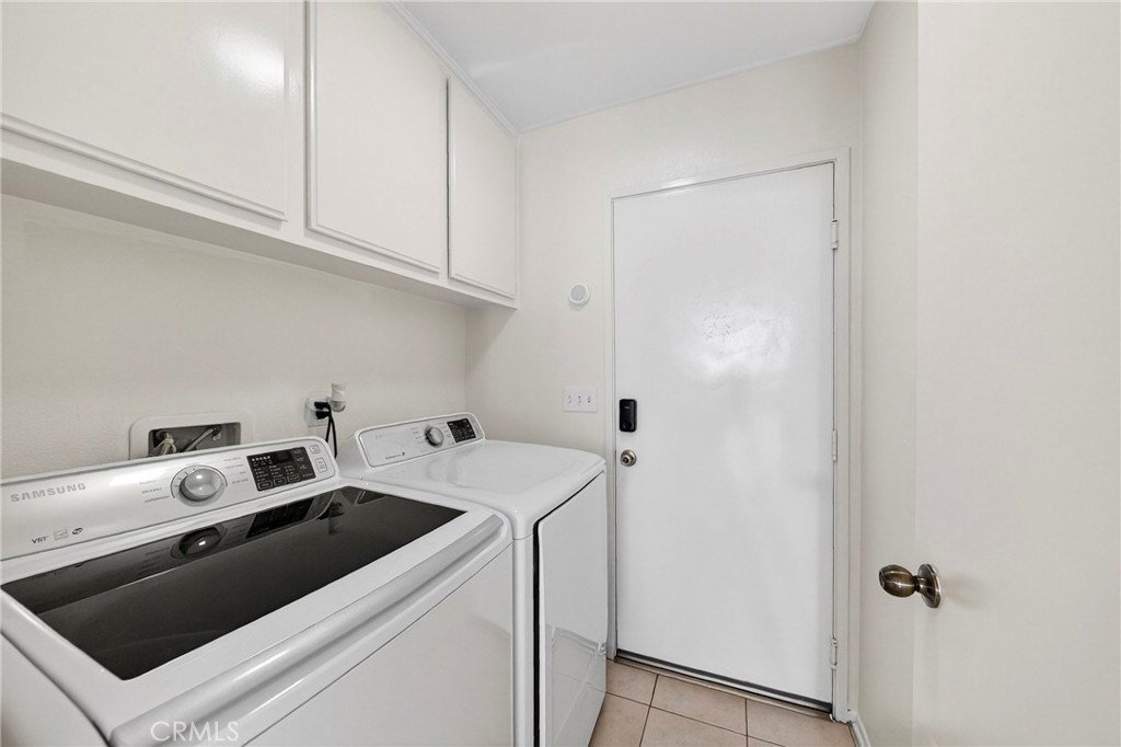 Aliso Viejo, California, 92656, United States, 3 Bedrooms Bedrooms, ,3 BathroomsBathrooms,Residential,For Sale,1997442