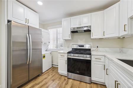 Los Angeles, California, 90016, United States, ,Residential,For Sale,1895088