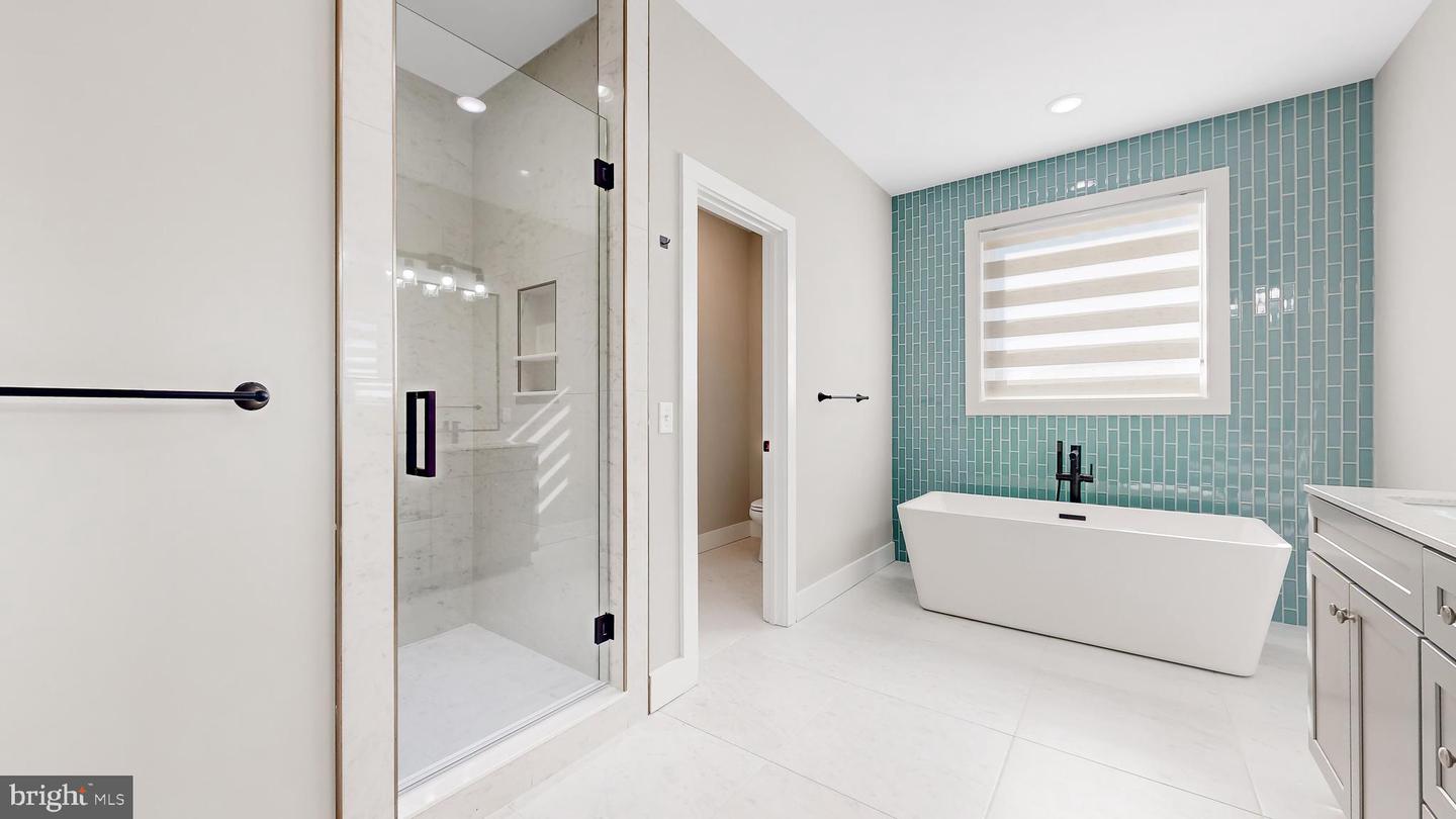 LEWES, Delaware, 19958, United States, 5 Bedrooms Bedrooms, ,7 BathroomsBathrooms,Residential,For Sale,1989878