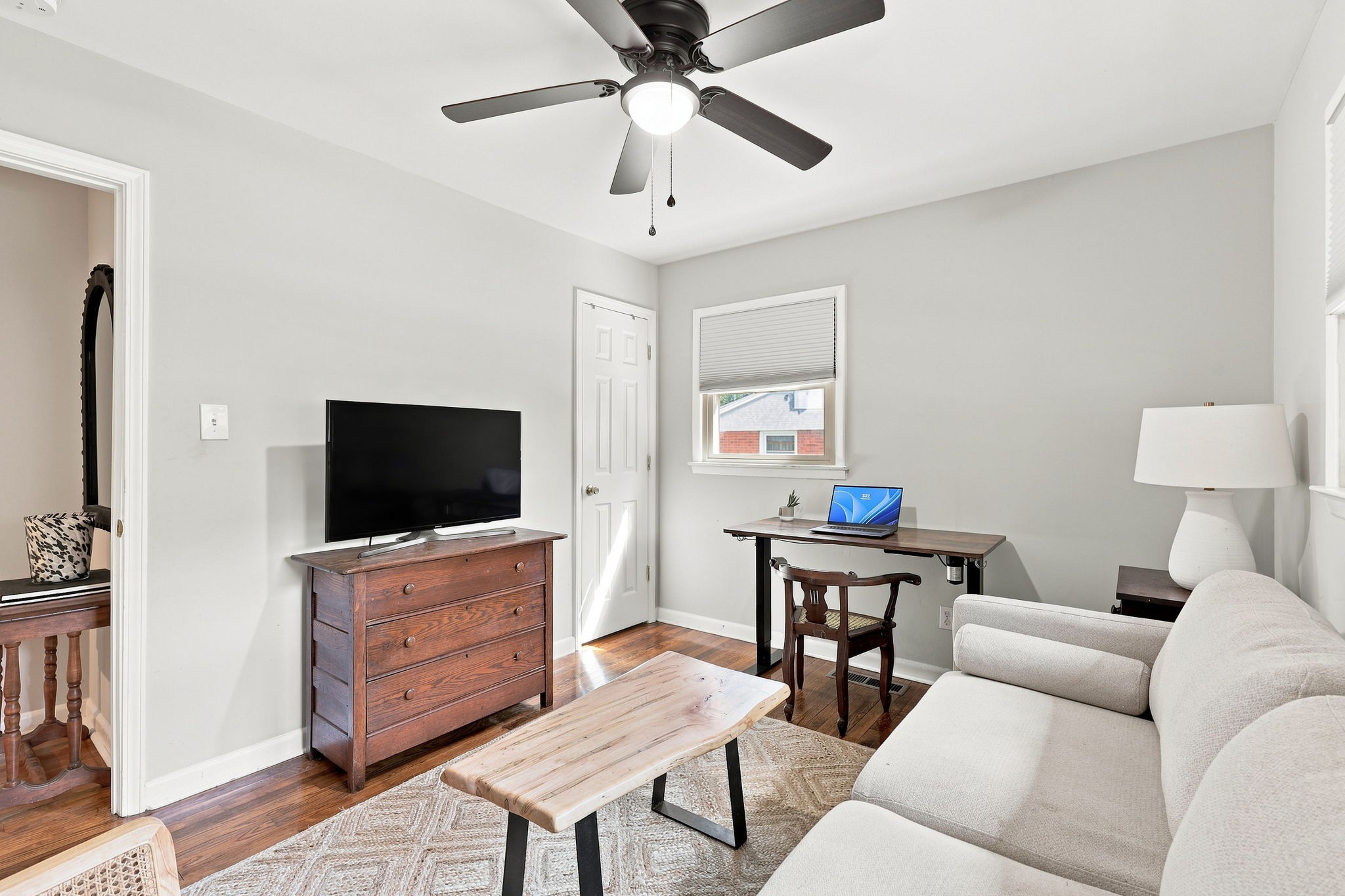  913 Greenwich Street, Raleigh, NC 27610 - 物件實景