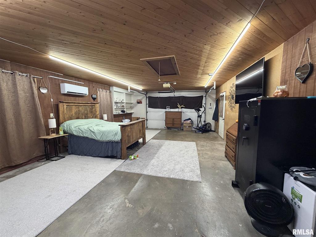 Abingdon, Illinois, 61410, United States, 3 Bedrooms Bedrooms, ,2 BathroomsBathrooms,Residential,For Sale,1976226