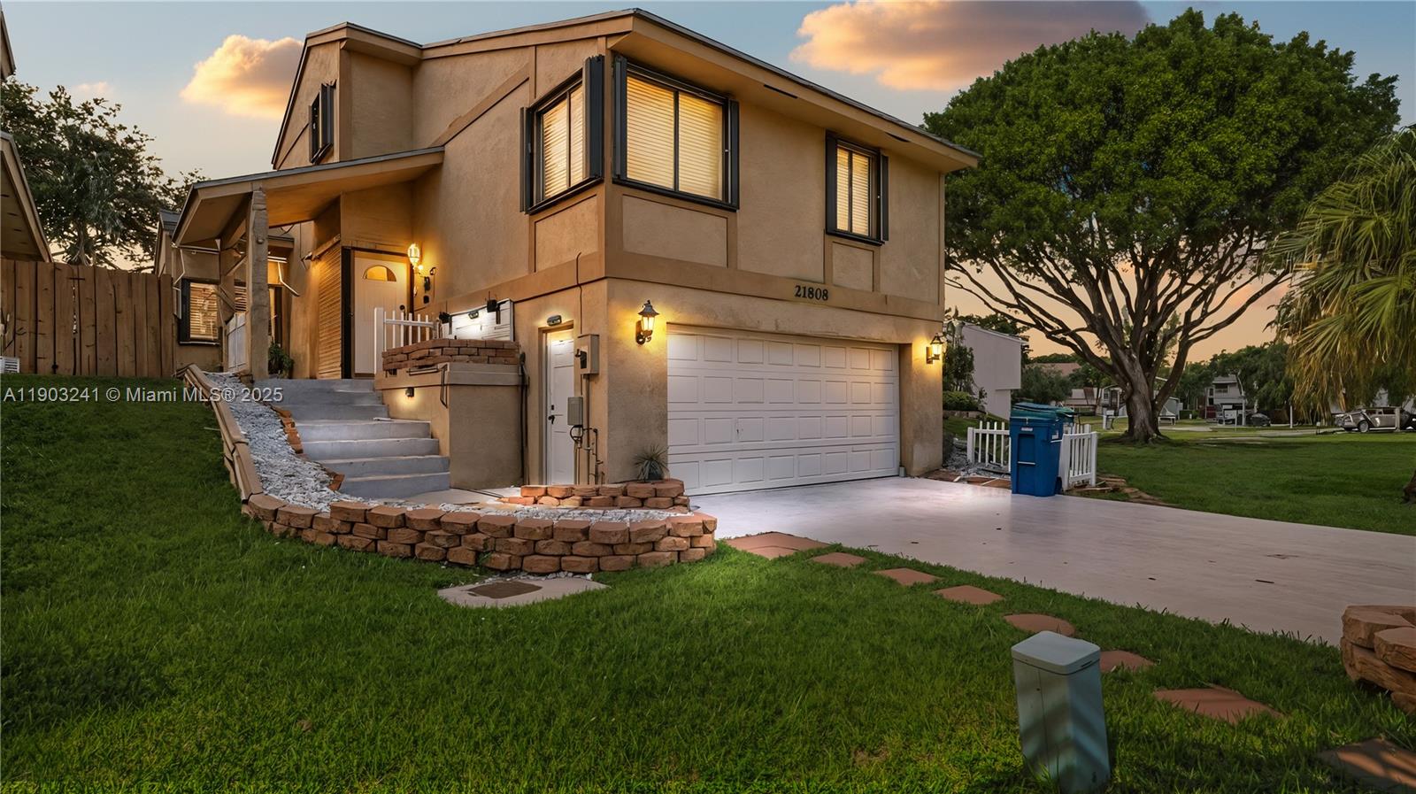 Cutler Bay, Florida, 33190, United States, 3 Bedrooms Bedrooms, ,2 BathroomsBathrooms,Residential,For Sale,1987875