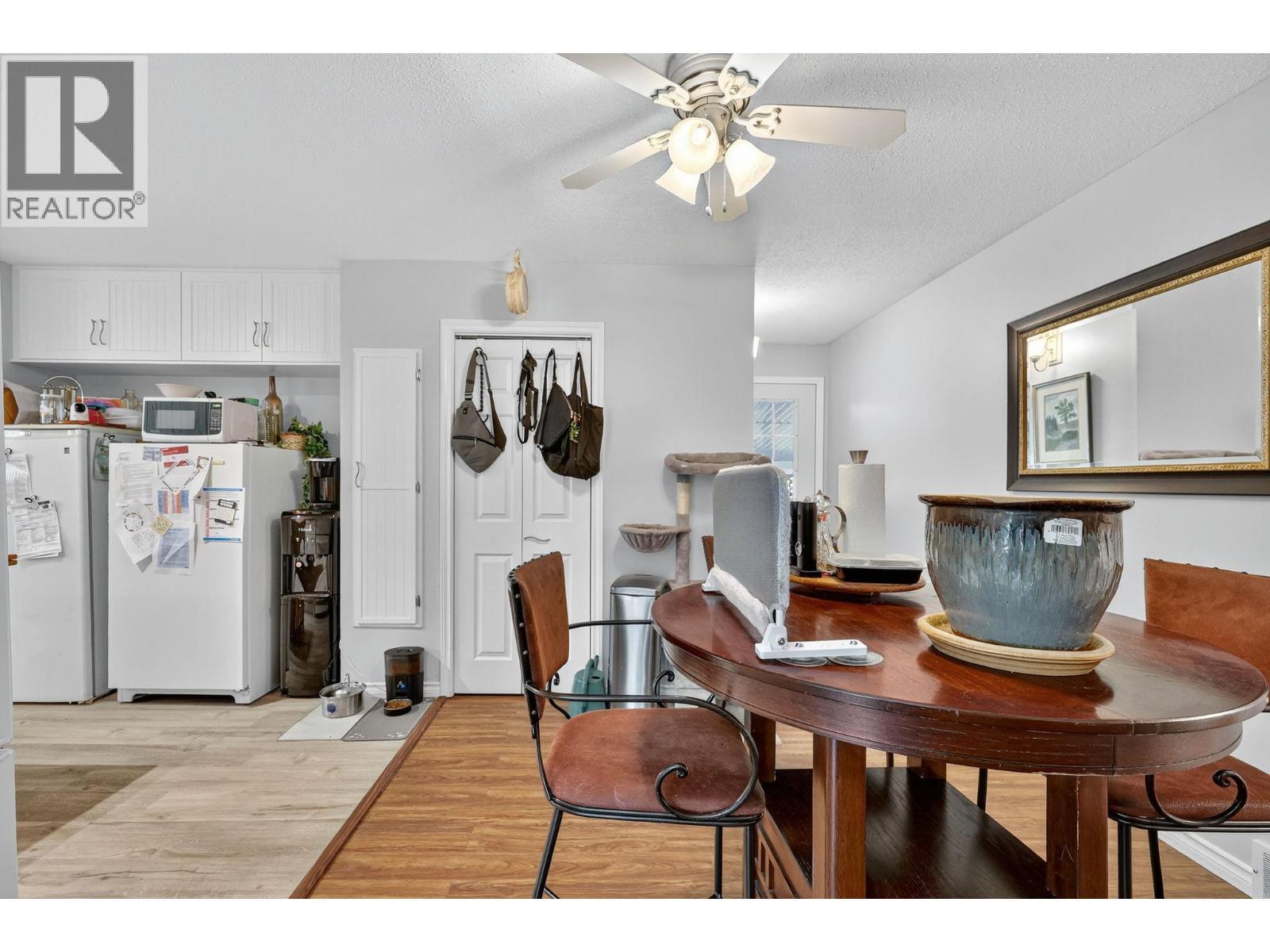 KELOWNA, British Columbia, V1X 1C4, CA, 5 Bedrooms Bedrooms, ,3 BathroomsBathrooms,Residential,For Sale,1948235