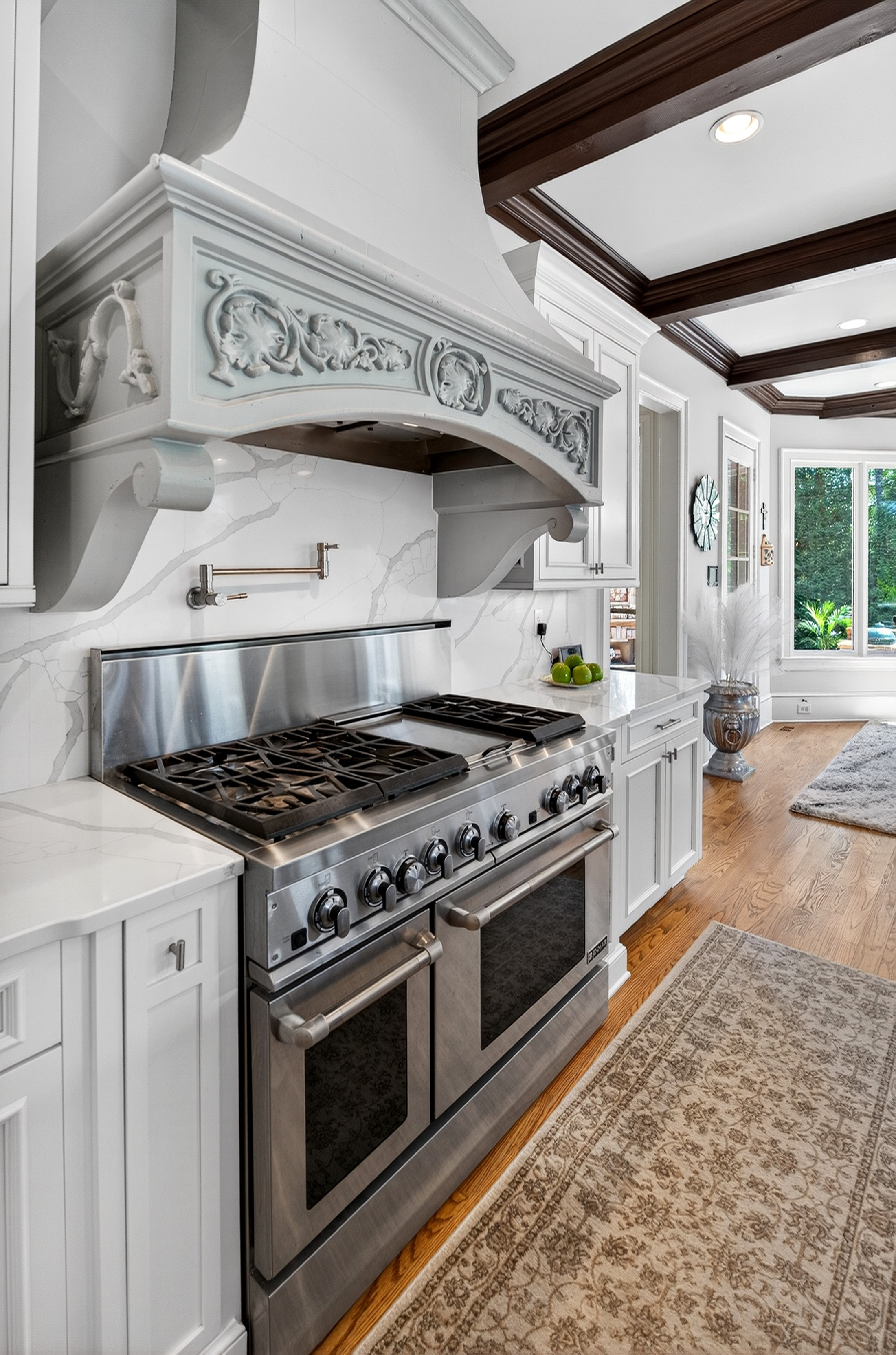  Luxury French Estate with Sweeping Golf Course Views - 物件實景