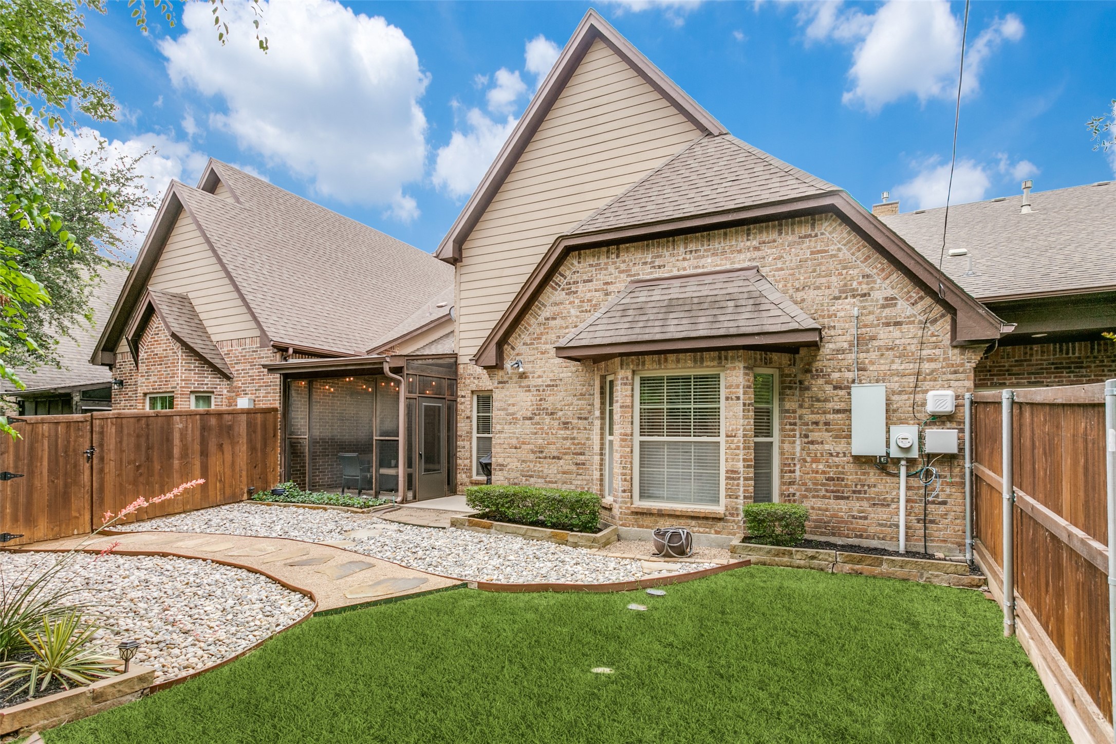 Grapevine, Texas, 76051, United States, 3 Bedrooms Bedrooms, ,2 BathroomsBathrooms,Residential,For Sale,1857561