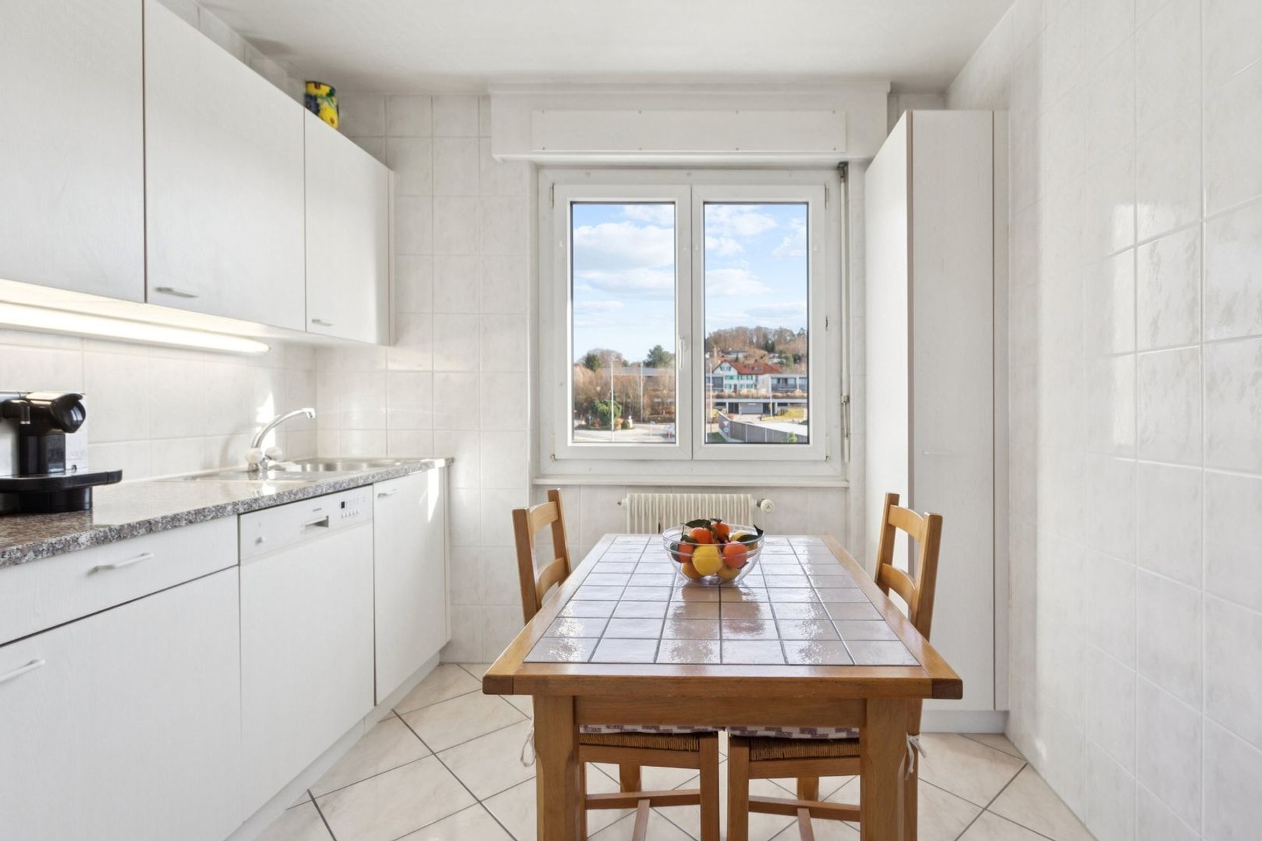  Dual-aspect apartment with a view of the mountains - 物件實景