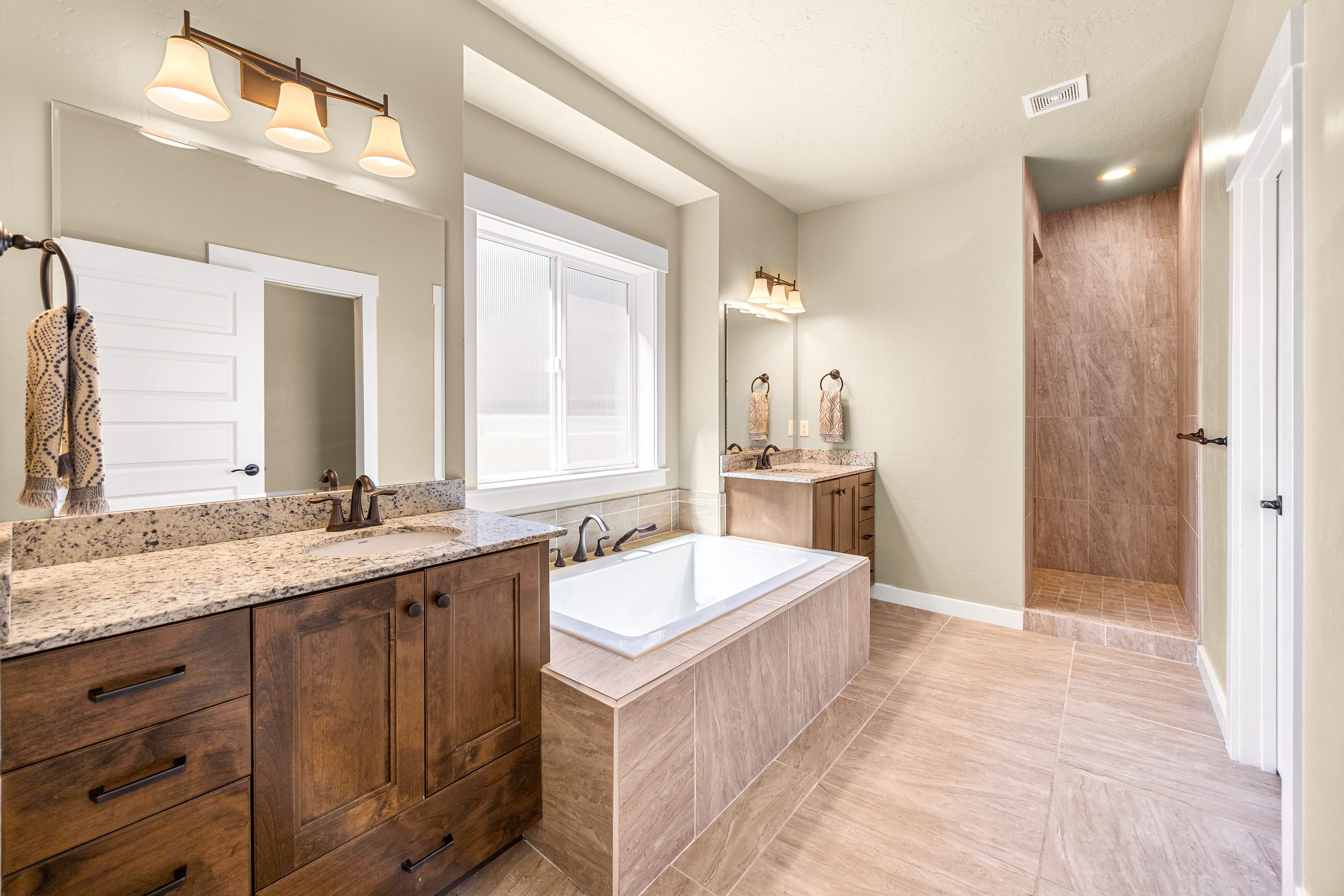  A modern, single-level home in a convenient South Boise location. - 物件實景