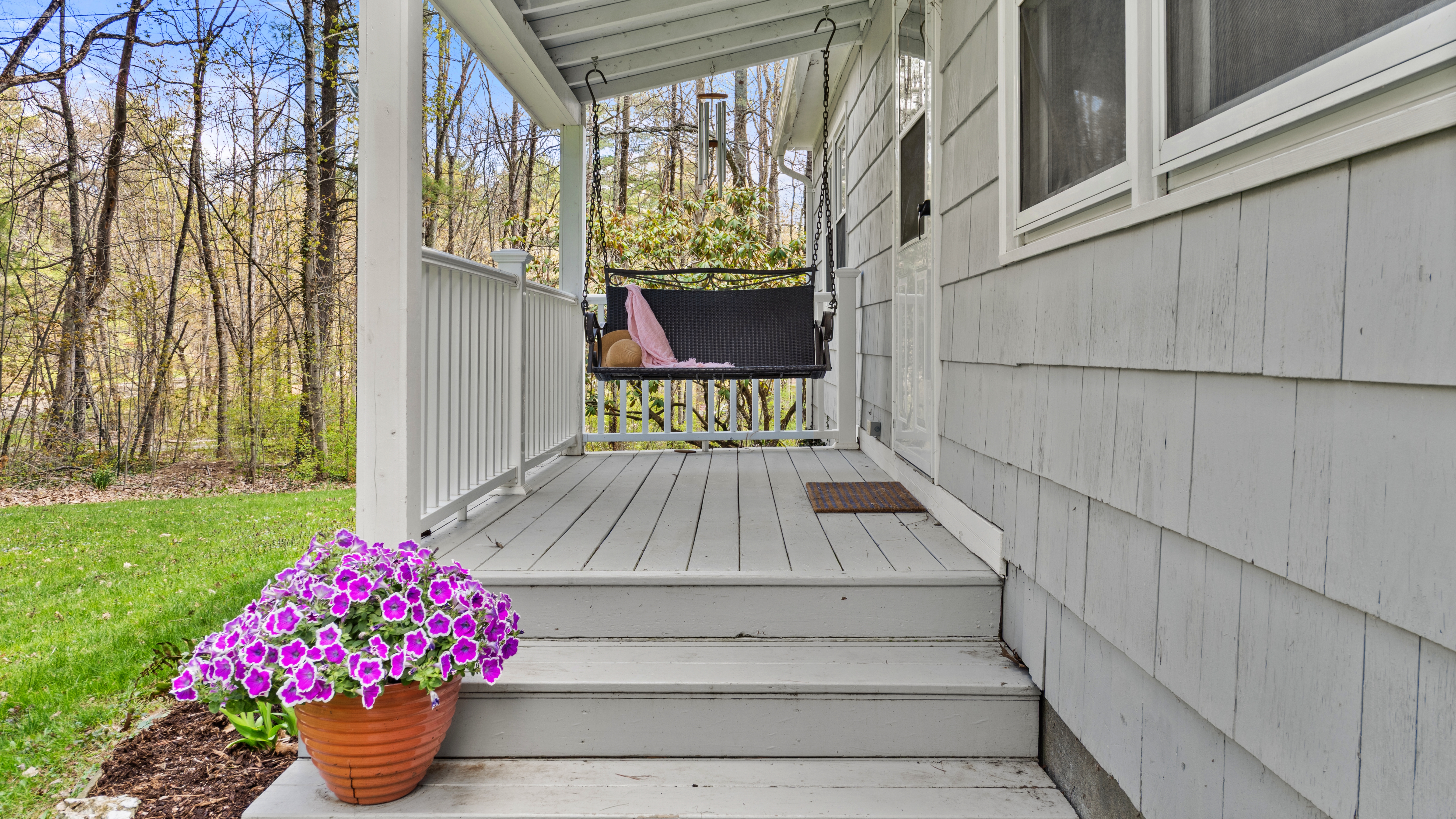  Idyllic Country Living: Sweet Cape on 2 Acres with Berkshire Proximity - 物件實景