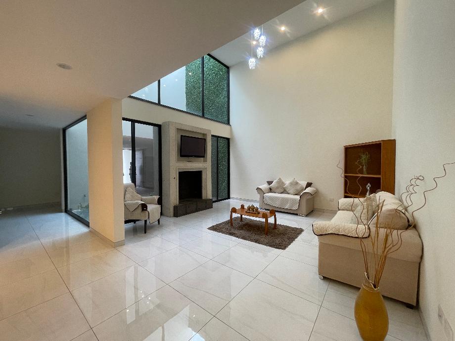 Aguascalientes, Aguascalientes, 20159, Mexico, 5 Bedrooms Bedrooms, ,5 BathroomsBathrooms,Residential,For Sale,1916946
