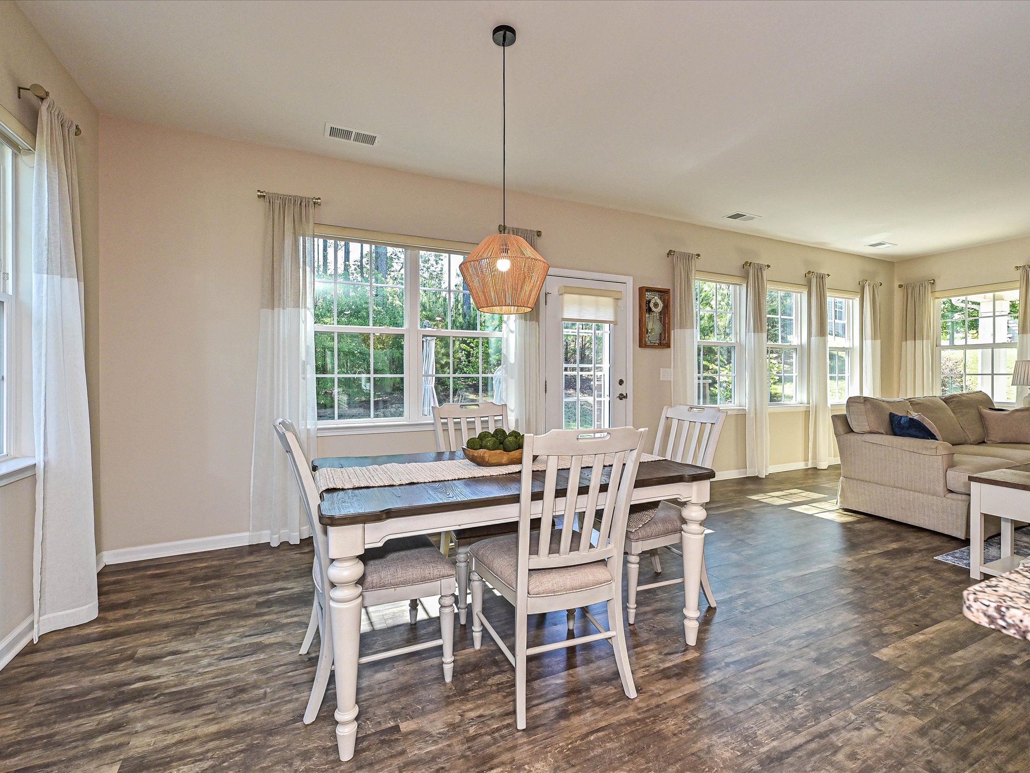 Mount Holly, North Carolina, 28120, United States, 4 Bedrooms Bedrooms, ,3 BathroomsBathrooms,Residential,For Sale,2049218