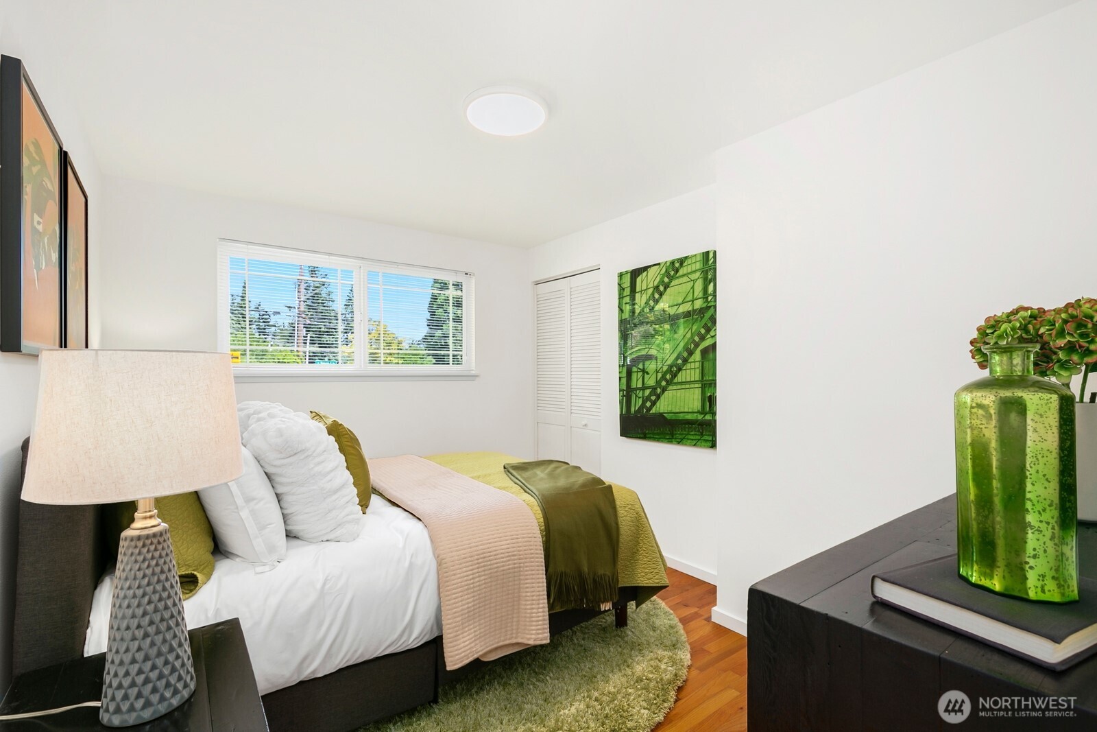 Bellevue, Washington, 98006, United States, 4 Bedrooms Bedrooms, ,1 BathroomBathrooms,Residential,For Sale,1913092