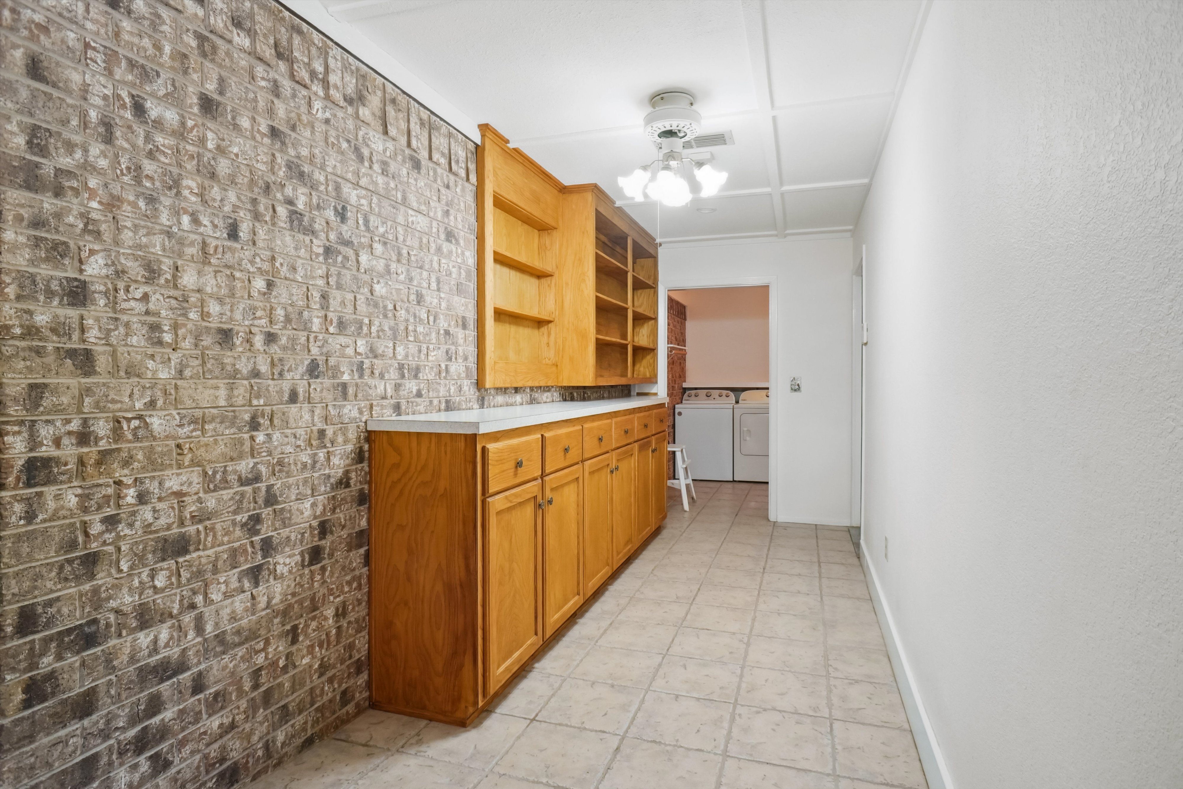 Bridgeport, Texas, 76426, United States, 4 Bedrooms Bedrooms, ,3 BathroomsBathrooms,Residential,For Sale,1981082