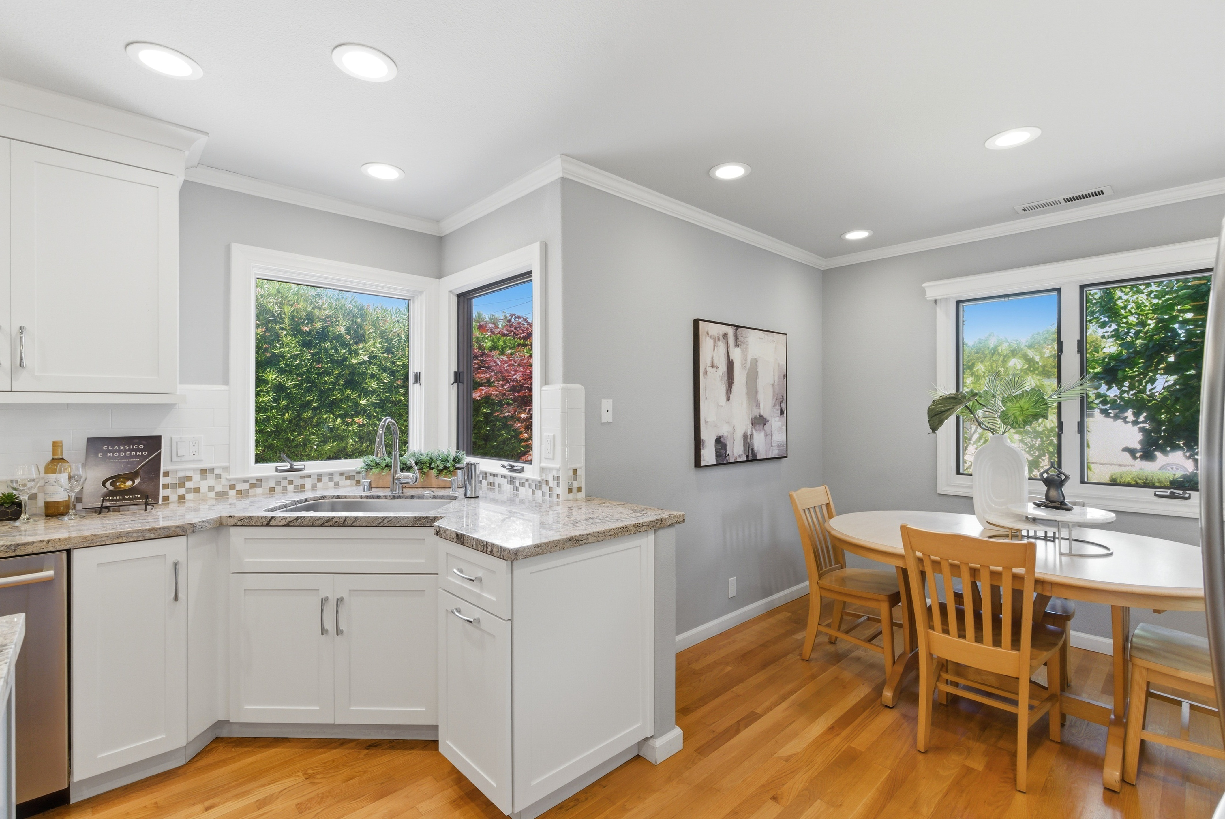  Elegant Single-Story Living on a Premier Corner Lot in Monte Sereno - 物件實景