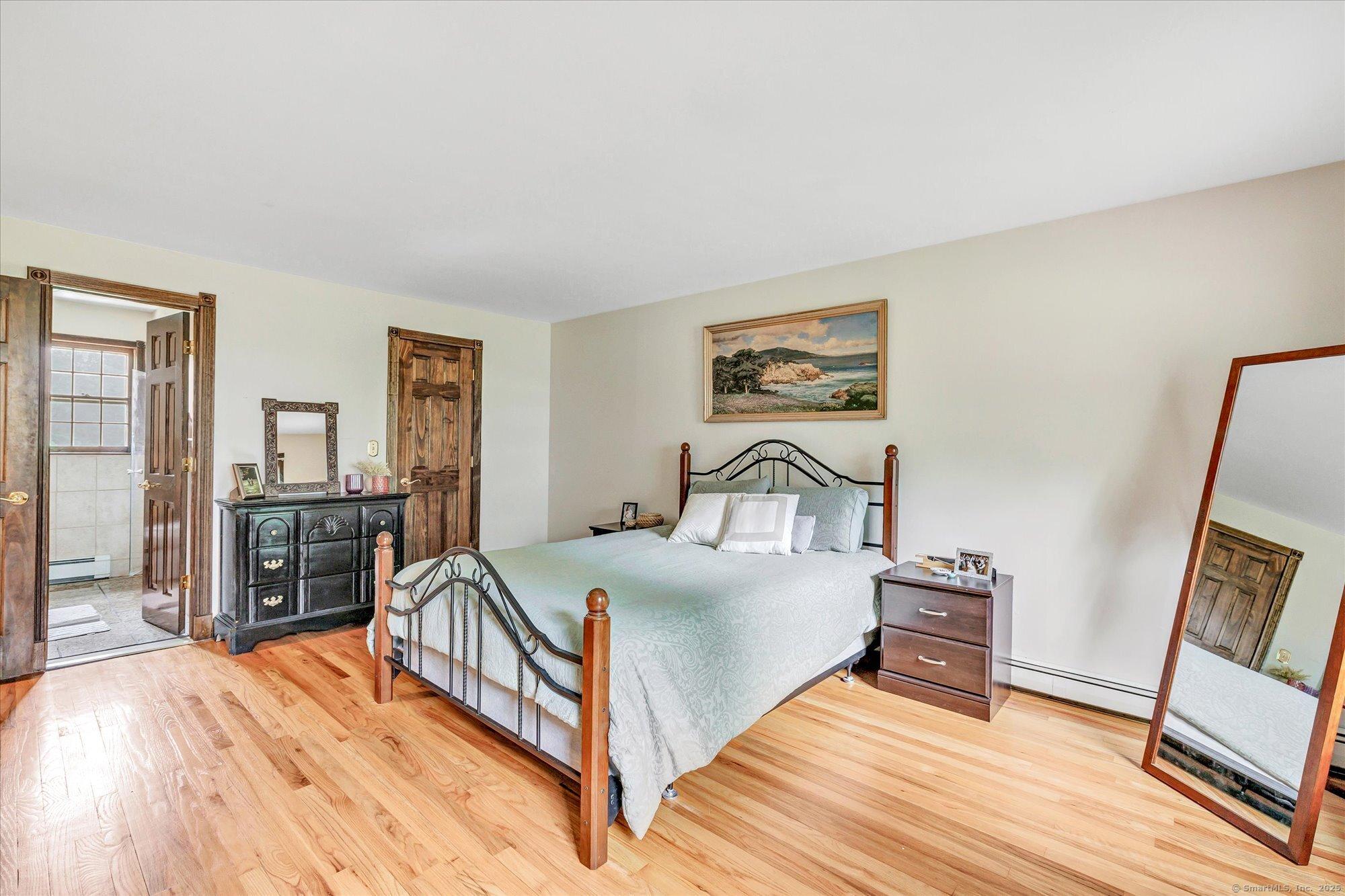 Monroe, Connecticut, 06468, United States, 3 Bedrooms Bedrooms, ,3 BathroomsBathrooms,Residential,For Sale,1872282