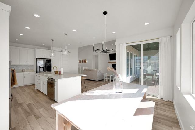 Eagle Mountain, Utah, 84005, United States, 4 Bedrooms Bedrooms, ,3 BathroomsBathrooms,Residential,For Sale,1992587