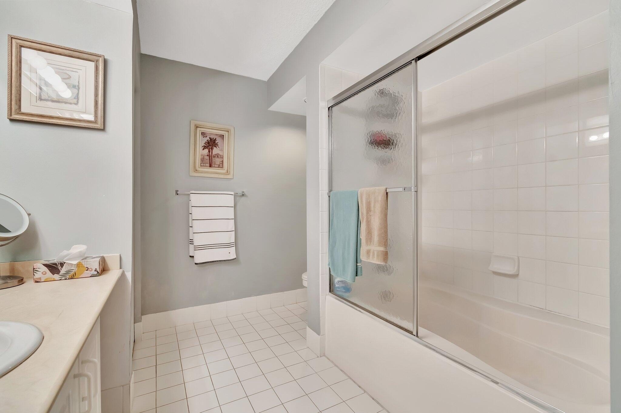 Highland Beach, Florida, 33487, United States, 2 Bedrooms Bedrooms, ,2 BathroomsBathrooms,Residential,For Sale,1921723