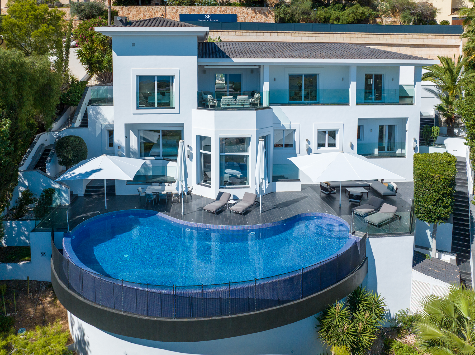  Mediterranean villa with pool and sea views in Bendinat - 物件實景