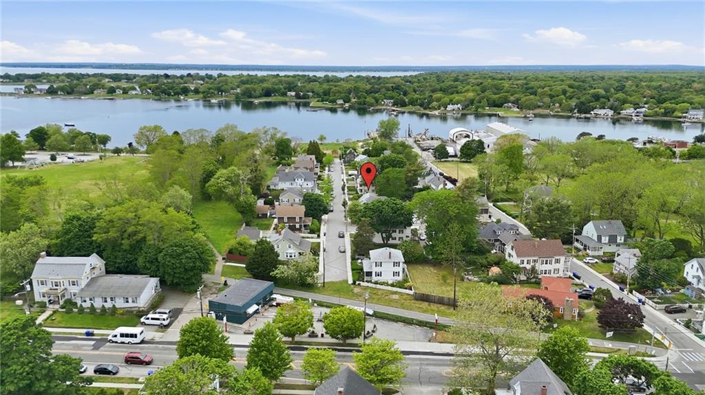 Warren, Rhode Island, 02885, United States, 2 Bedrooms Bedrooms, ,3 BathroomsBathrooms,Residential,For Sale,2048130