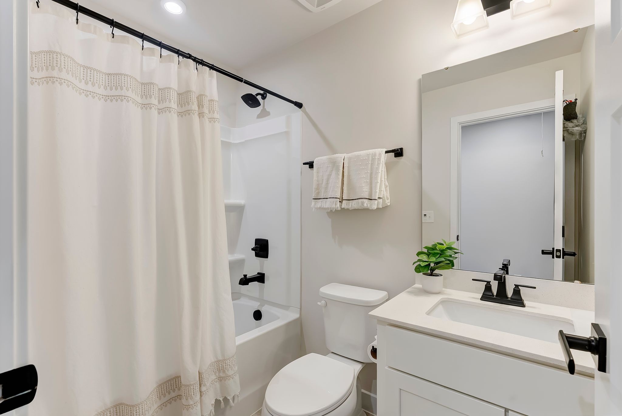  1038 Mountain View Dr, Thompsons Station, TN, 37179 - 物件實景