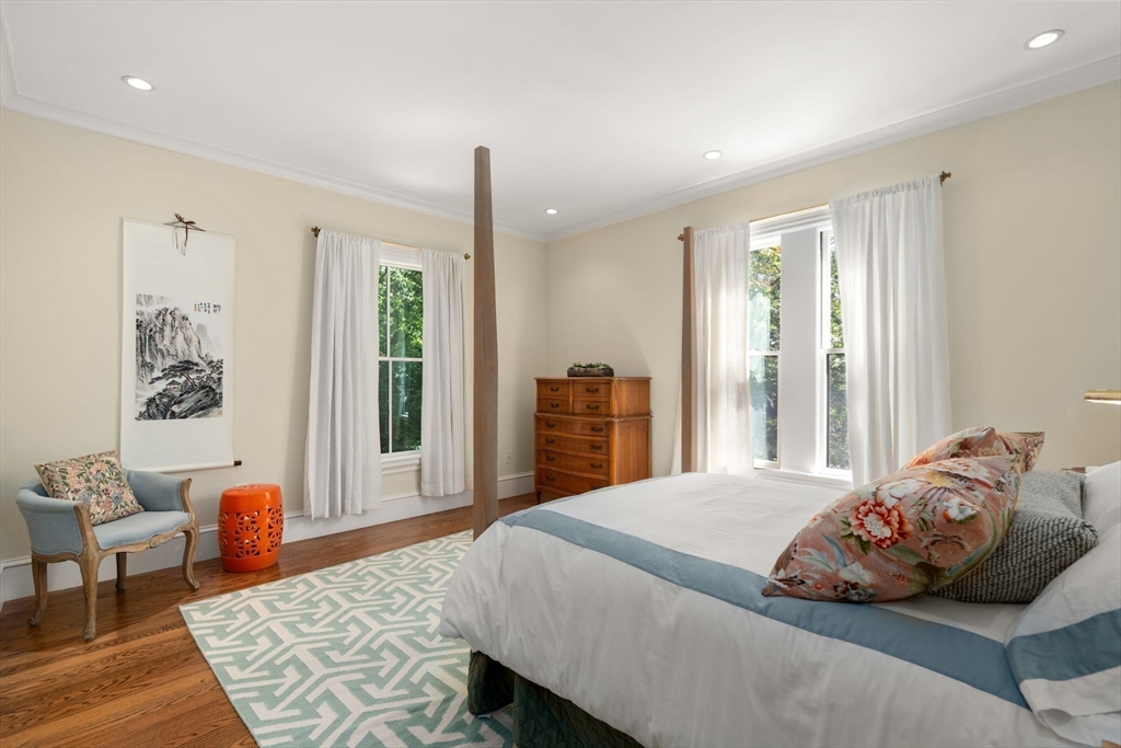 Cambridge, Massachusetts, 02140, United States, 4 Bedrooms Bedrooms, ,4 BathroomsBathrooms,Residential,For Sale,1947050