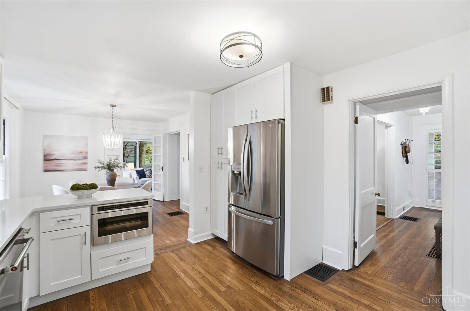 Cincinnati, Ohio, 45227, United States, 3 Bedrooms Bedrooms, ,2 BathroomsBathrooms,Residential,For Sale,1989456