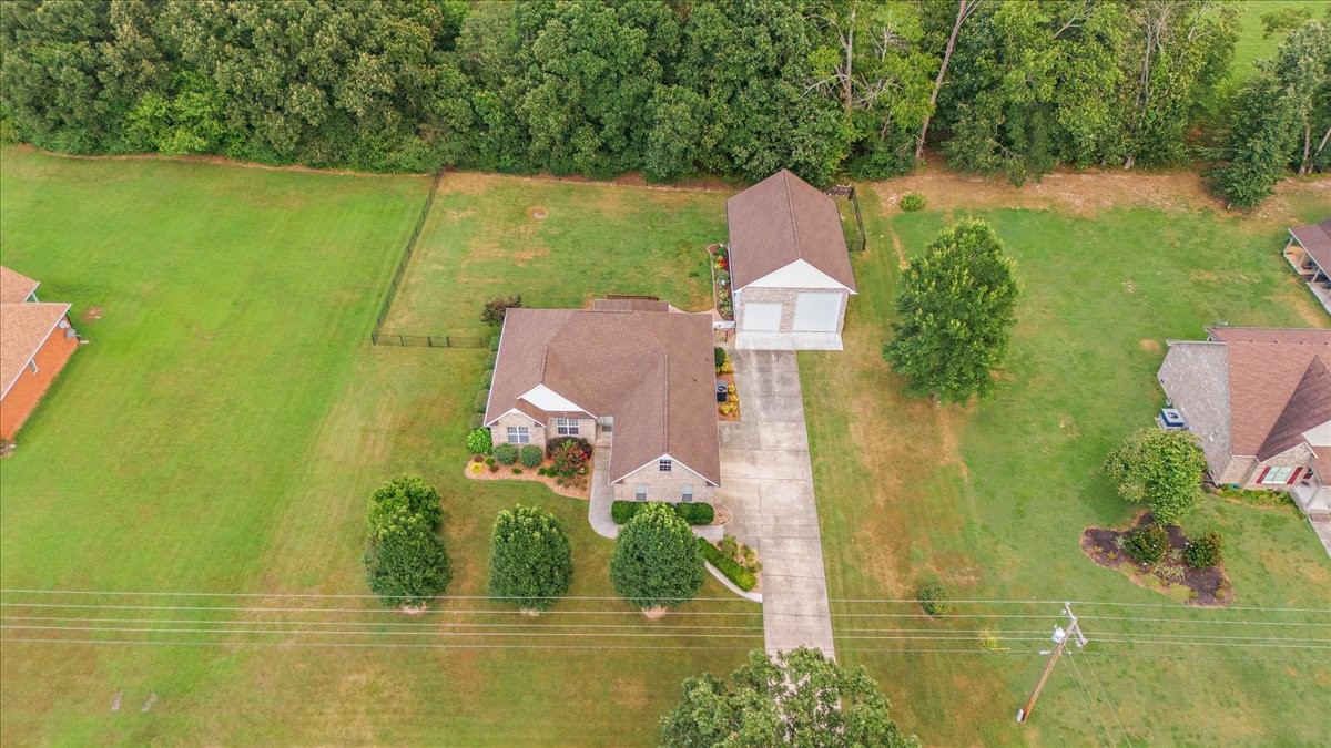 Manchester, Tennessee, 37355, United States, 3 Bedrooms Bedrooms, ,2 BathroomsBathrooms,Residential,For Sale,1907523