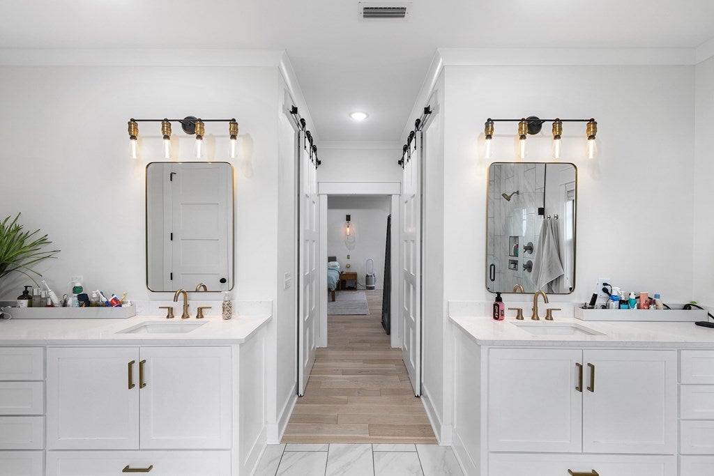 Newton, Alabama, 36352, United States, 4 Bedrooms Bedrooms, ,3 BathroomsBathrooms,Residential,For Sale,1989704